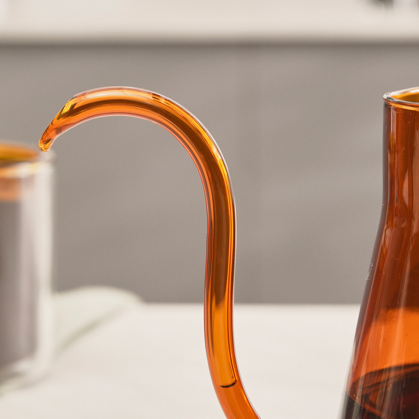 Karaca Martina Borosilicate Glass Coffee Kettle Orange 600 ml 153.03.08.4871 -  Coffee and Tea Pots - ebarza Furniture UAE | Shop Modern Furniture in Abu Dhabi & Dubai - مفروشات ايبازرا في الامارات | تسوق اثاث عصري وديكورات مميزة في دبي وابوظبي