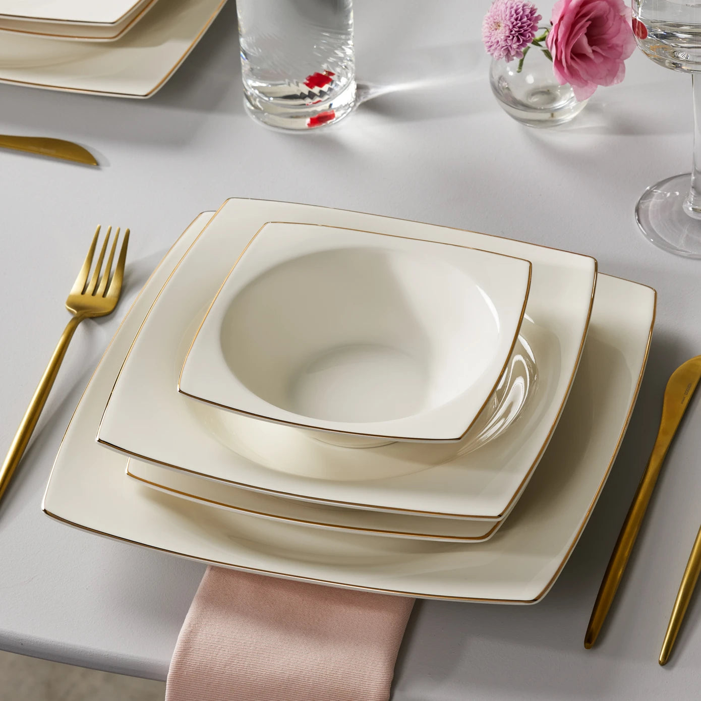 Karaca Blaine New Bone 24 Piece 6 Person Square Dinner Set Gold 153.09.01.0926 -  Dinnerware Sets - ebarza Furniture UAE | Shop Modern Furniture in Abu Dhabi & Dubai - مفروشات ايبازرا في الامارات | تسوق اثاث عصري وديكورات مميزة في دبي وابوظبي