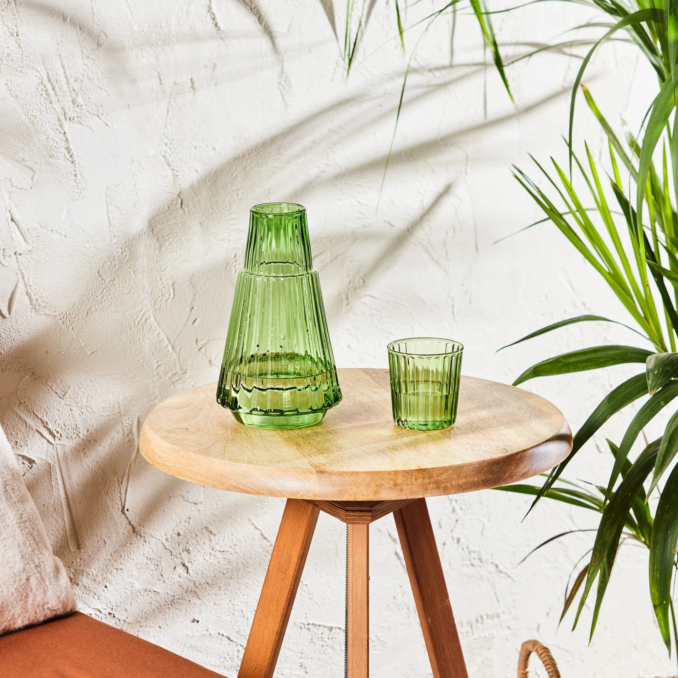 Karaca Pier Bedside Jug Green 153.09.01.3180 -  Drinkware - ebarza Furniture UAE | Shop Modern Furniture in Abu Dhabi & Dubai - مفروشات ايبازرا في الامارات | تسوق اثاث عصري وديكورات مميزة في دبي وابوظبي