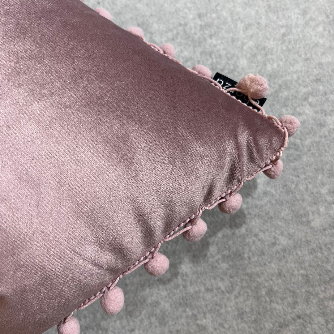 30*50 SKJH Dorothy Flannelette Cushion(with filling) - ECC066 -  Cushions - ebarza Furniture UAE | Shop Modern Furniture in Abu Dhabi & Dubai - مفروشات ايبازرا في الامارات | تسوق اثاث عصري وديكورات مميزة في دبي وابوظبي