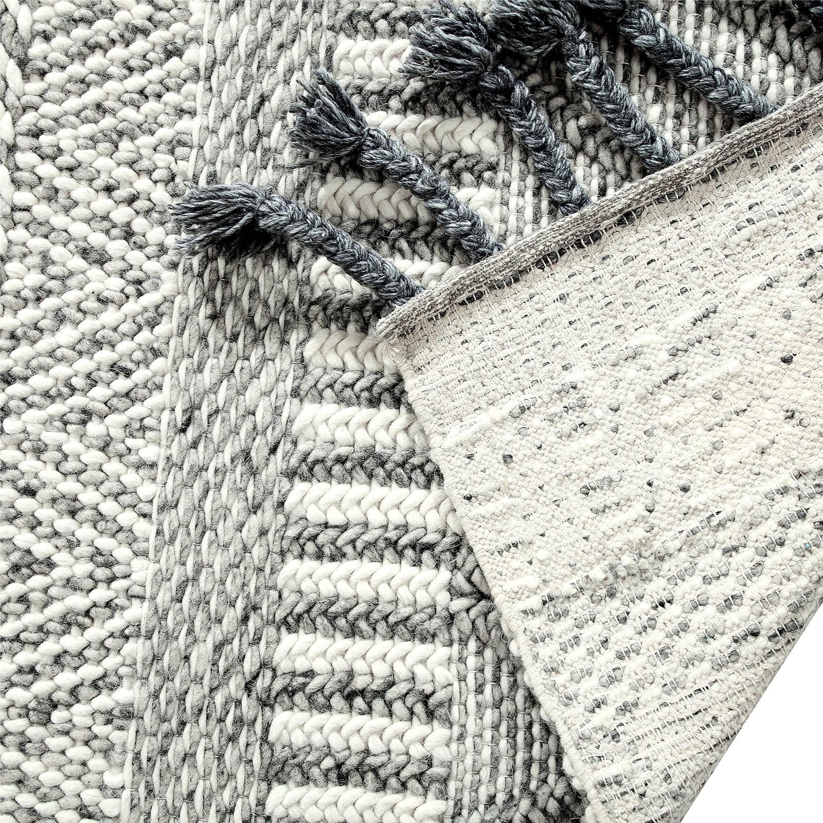 230X160 Cm Catalina Handmade Wool Rug Catalina-Cl-19-M -  Rugs - ebarza Furniture UAE | Shop Modern Furniture in Abu Dhabi & Dubai - مفروشات ايبازرا في الامارات | تسوق اثاث عصري وديكورات مميزة في دبي وابوظبي