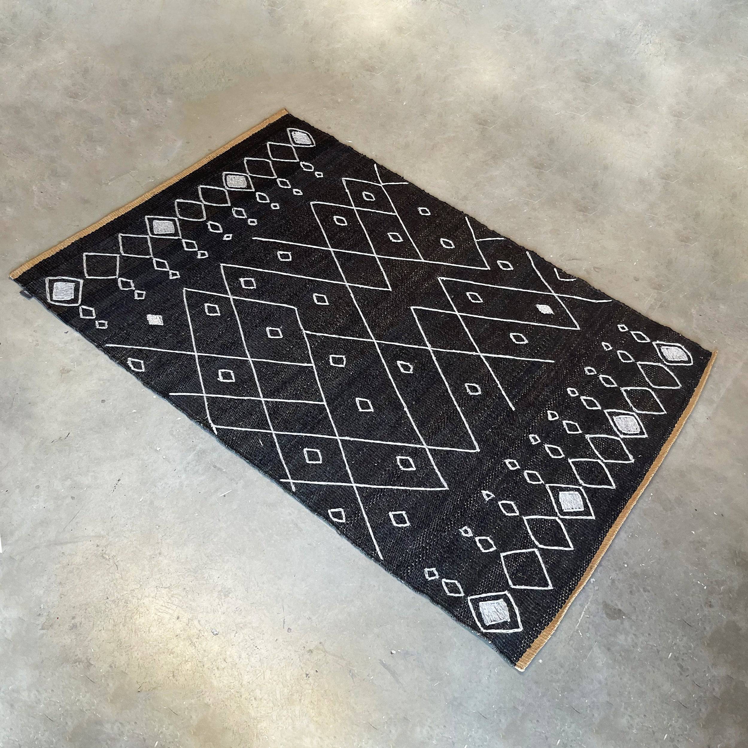 230X160 Cm Noville Handmade Wool Rug Noville Nvl-02-M -  Rugs - ebarza Furniture UAE | Shop Modern Furniture in Abu Dhabi & Dubai - مفروشات ايبازرا في الامارات | تسوق اثاث عصري وديكورات مميزة في دبي وابوظبي