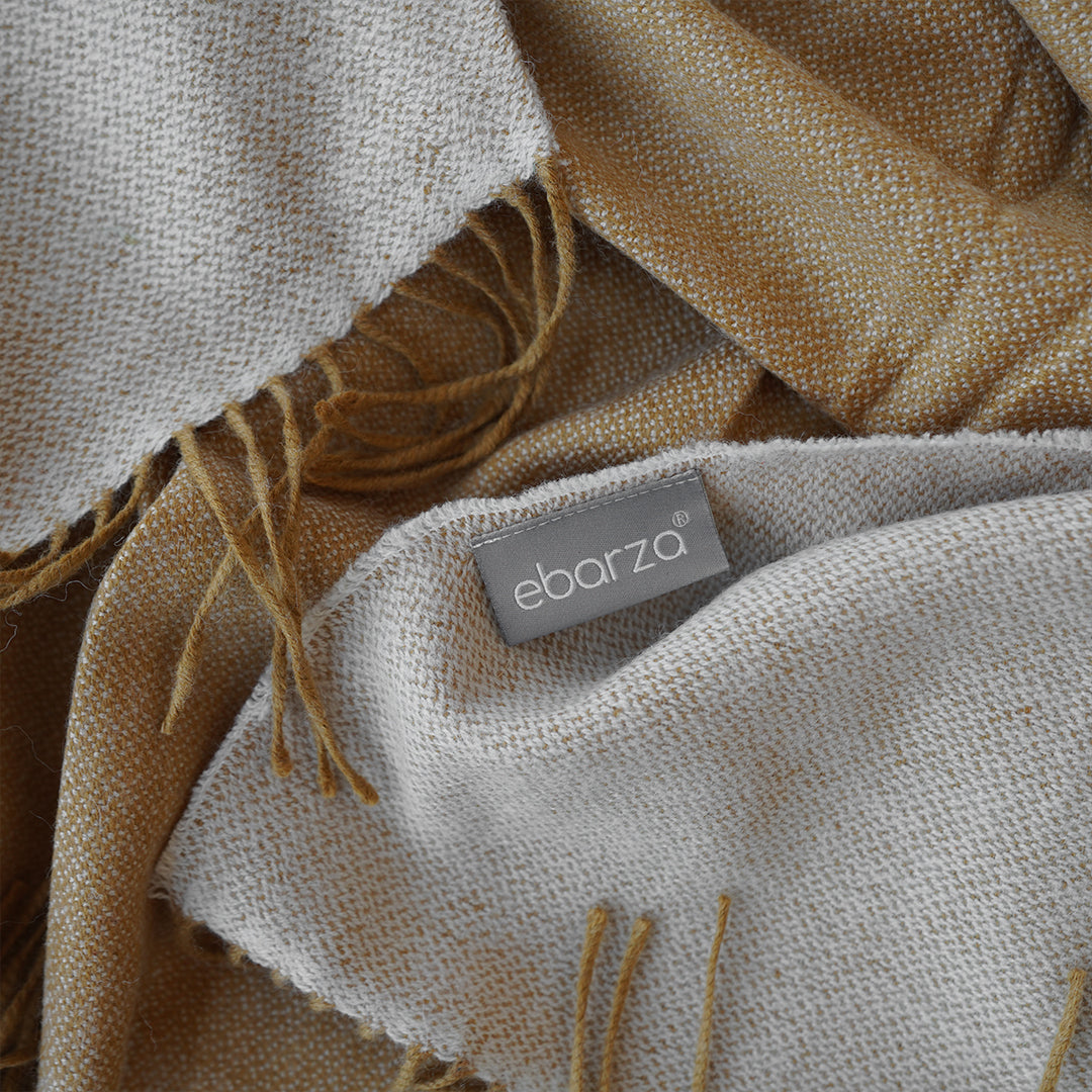 EmberWrap Throw Blanket - 350GSM -  Blankets - ebarza Furniture UAE | Shop Modern Furniture in Abu Dhabi & Dubai - مفروشات ايبازرا في الامارات | تسوق اثاث عصري وديكورات مميزة في دبي وابوظبي