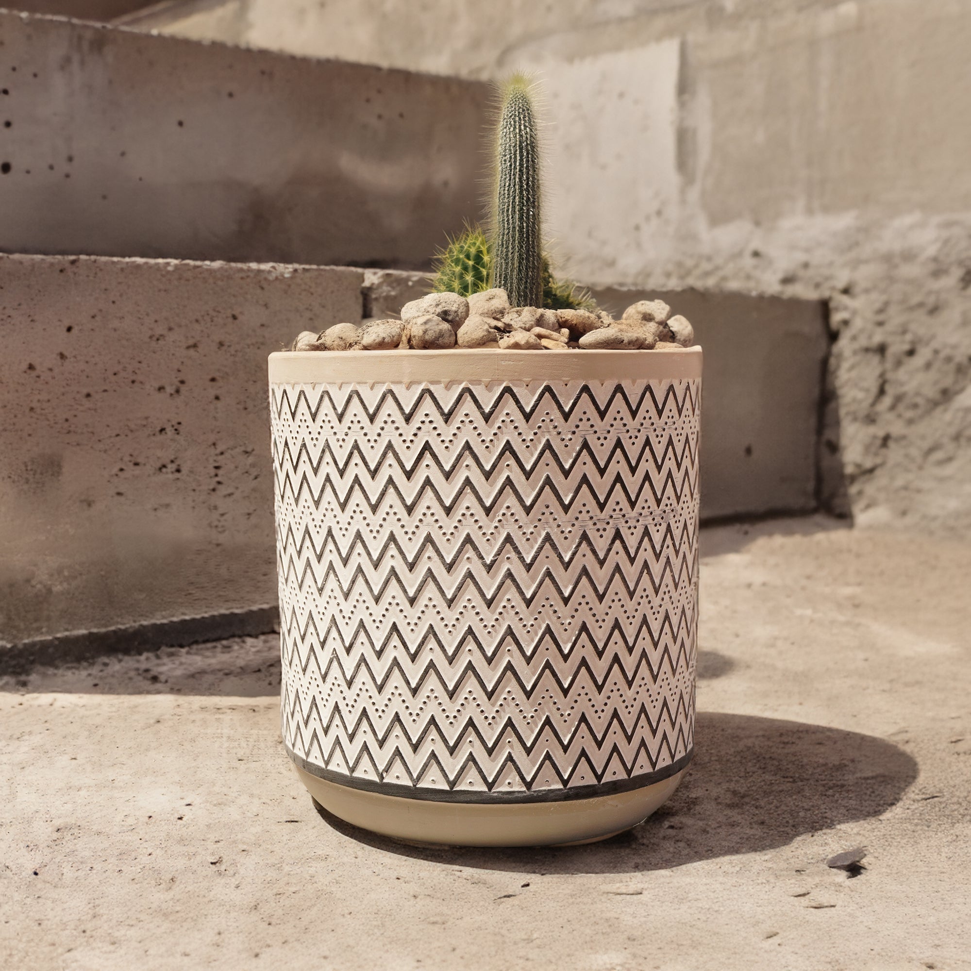 Zigzag Zebra Outdoor/indoor Black  Cement Planter Box 8040B-57 -  Planter Boxes - ebarza Furniture UAE | Shop Modern Furniture in Abu Dhabi & Dubai - مفروشات ايبازرا في الامارات | تسوق اثاث عصري وديكورات مميزة في دبي وابوظبي