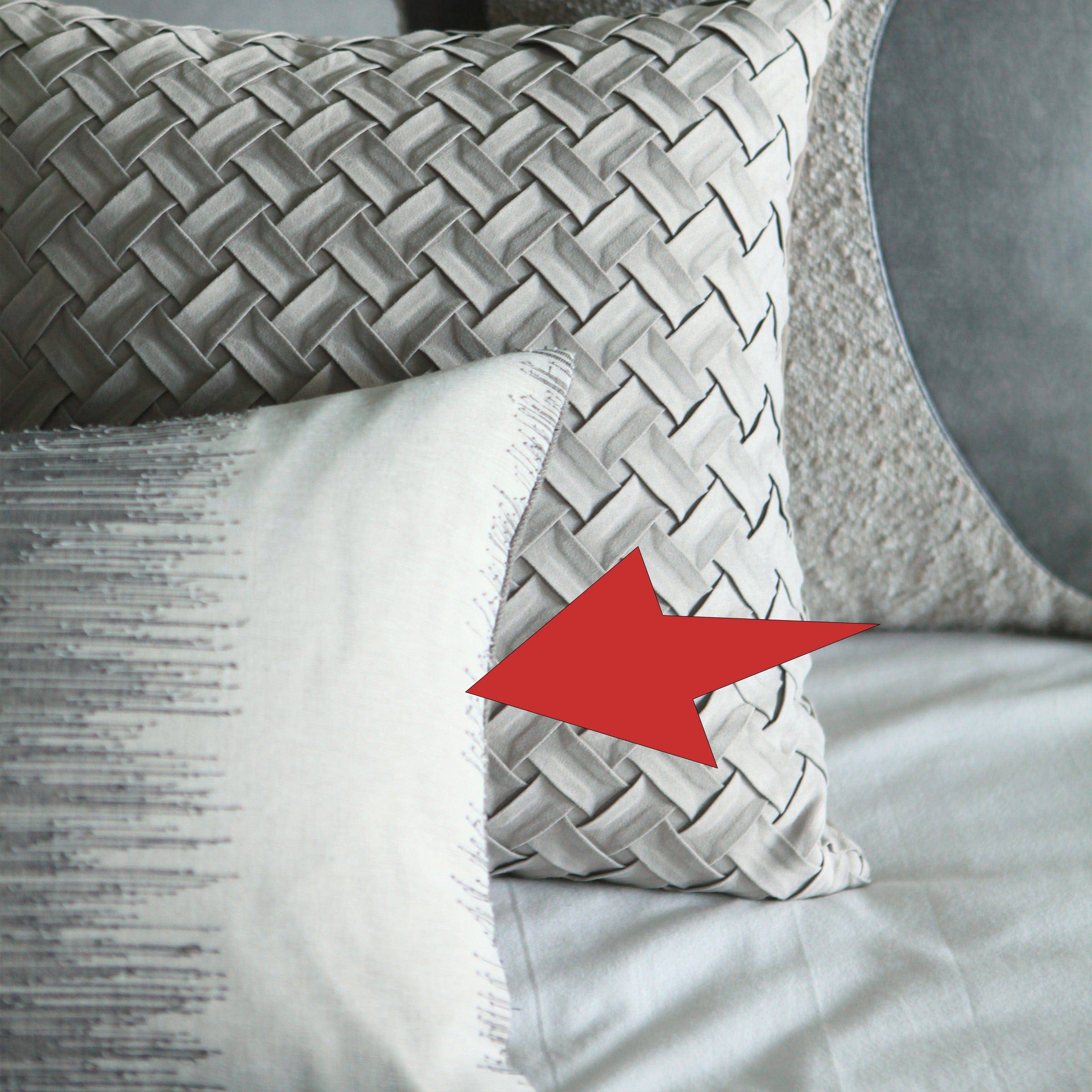 30X55 Cm Ranya Jacquard Yarn Throw Cushion Ecc042 -  Cushions - ebarza Furniture UAE | Shop Modern Furniture in Abu Dhabi & Dubai - مفروشات ايبازرا في الامارات | تسوق اثاث عصري وديكورات مميزة في دبي وابوظبي