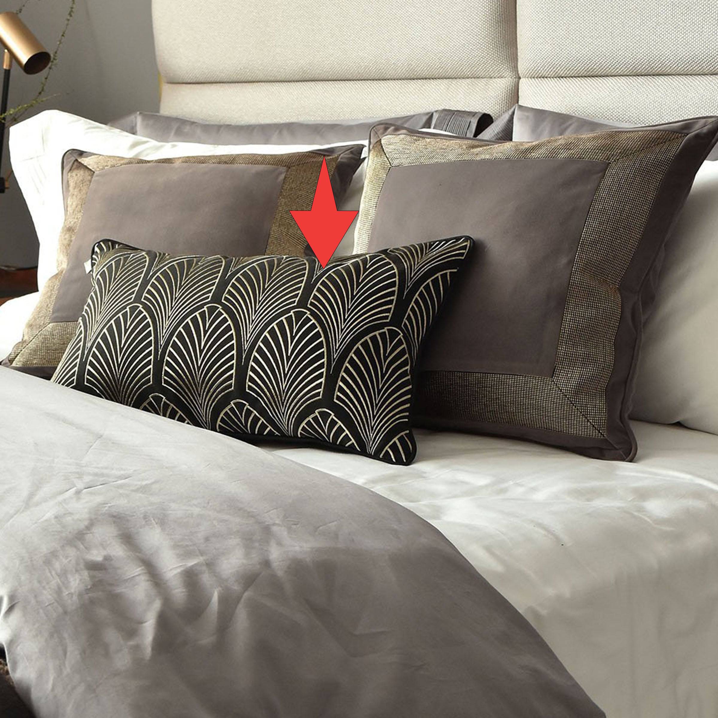 30X55 Cm Vittore Embroidered Throw Cushion Ecc-011 -  Cushions - ebarza Furniture UAE | Shop Modern Furniture in Abu Dhabi & Dubai - مفروشات ايبازرا في الامارات | تسوق اثاث عصري وديكورات مميزة في دبي وابوظبي