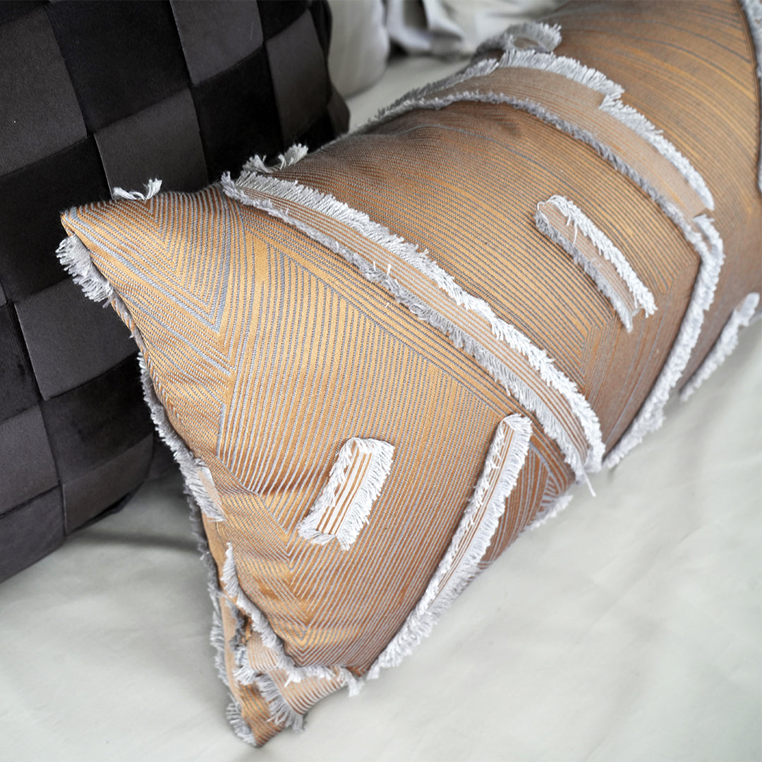 30x60cm SKJI Salter Jacquard Cushion ECC148 -  Cushions - ebarza Furniture UAE | Shop Modern Furniture in Abu Dhabi & Dubai - مفروشات ايبازرا في الامارات | تسوق اثاث عصري وديكورات مميزة في دبي وابوظبي