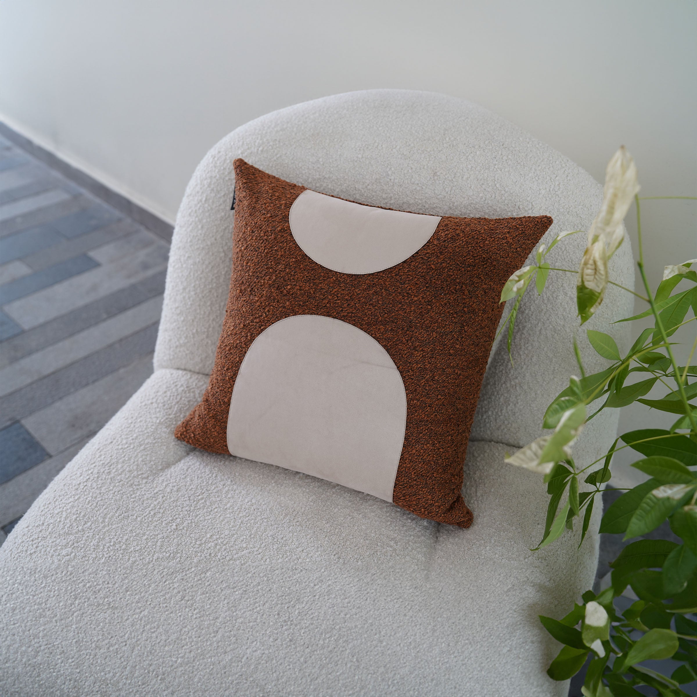 45*45cm Ebarza Buck Patchwork Cushion ECC132 -  Cushions - ebarza Furniture UAE | Shop Modern Furniture in Abu Dhabi & Dubai - مفروشات ايبازرا في الامارات | تسوق اثاث عصري وديكورات مميزة في دبي وابوظبي