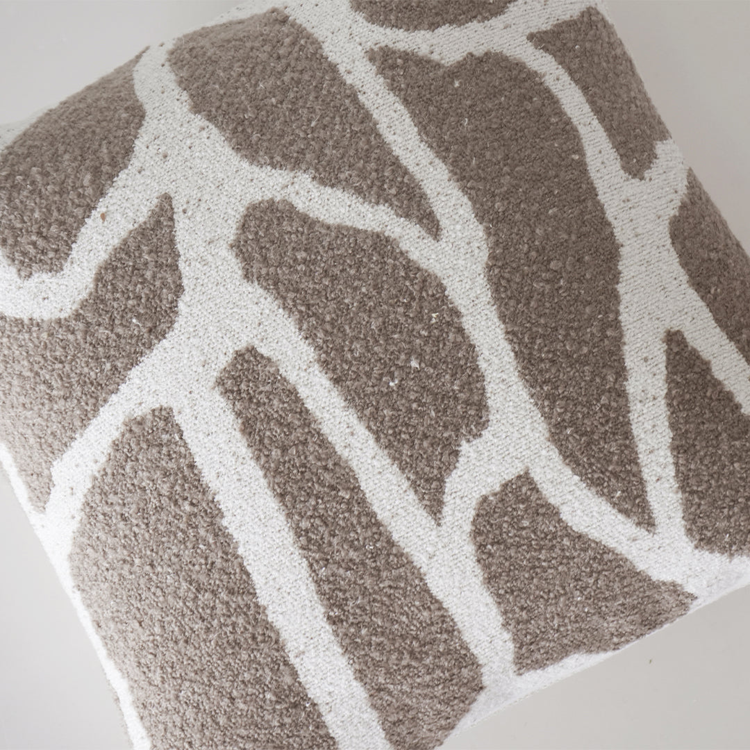 45*45cm SKJJ Gerda Jacquard Cushion ECC154 -  Cushions - ebarza Furniture UAE | Shop Modern Furniture in Abu Dhabi & Dubai - مفروشات ايبازرا في الامارات | تسوق اثاث عصري وديكورات مميزة في دبي وابوظبي