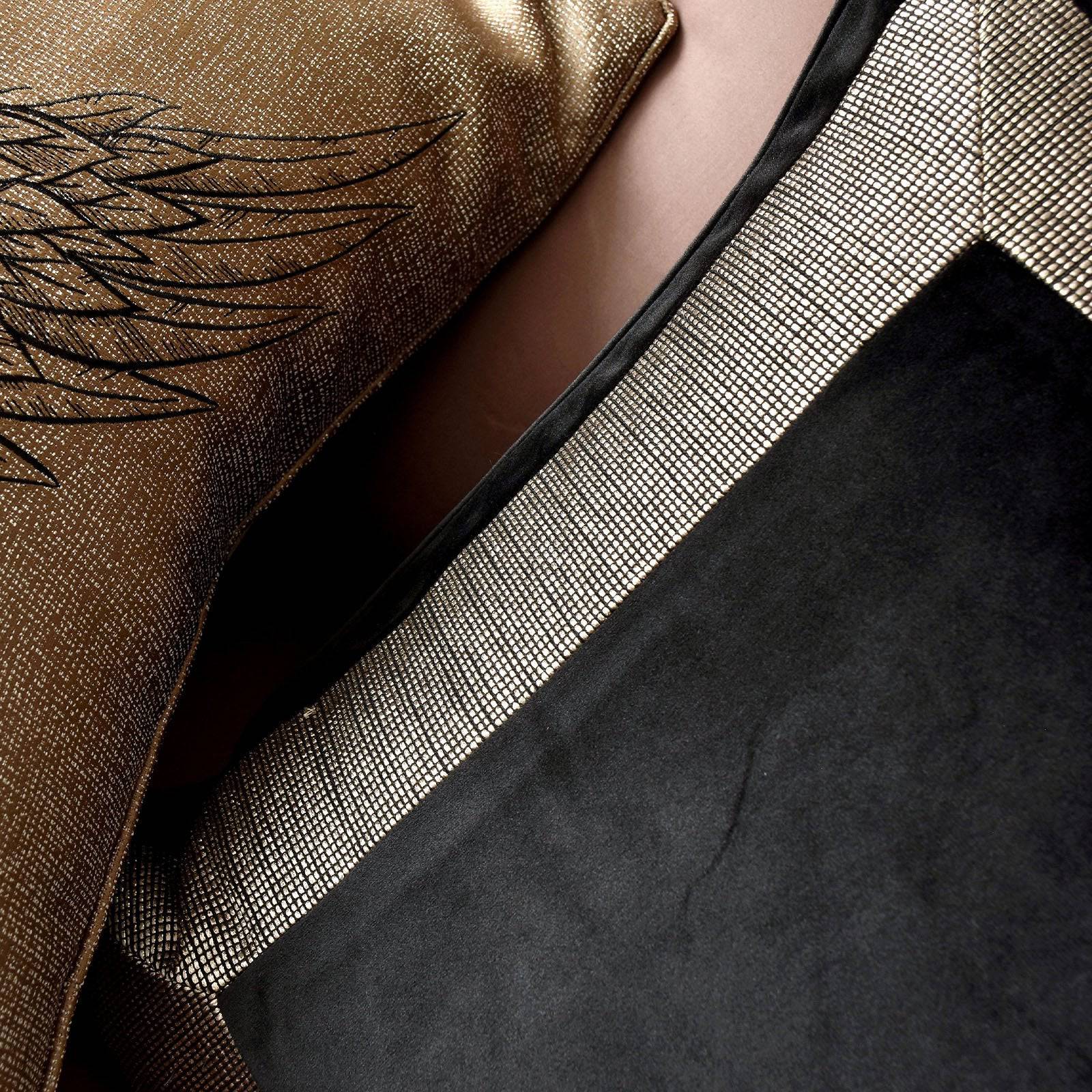 45X45 Cm Adele Embroidered Cushion Ecc-015 -  Cushions - ebarza Furniture UAE | Shop Modern Furniture in Abu Dhabi & Dubai - مفروشات ايبازرا في الامارات | تسوق اثاث عصري وديكورات مميزة في دبي وابوظبي