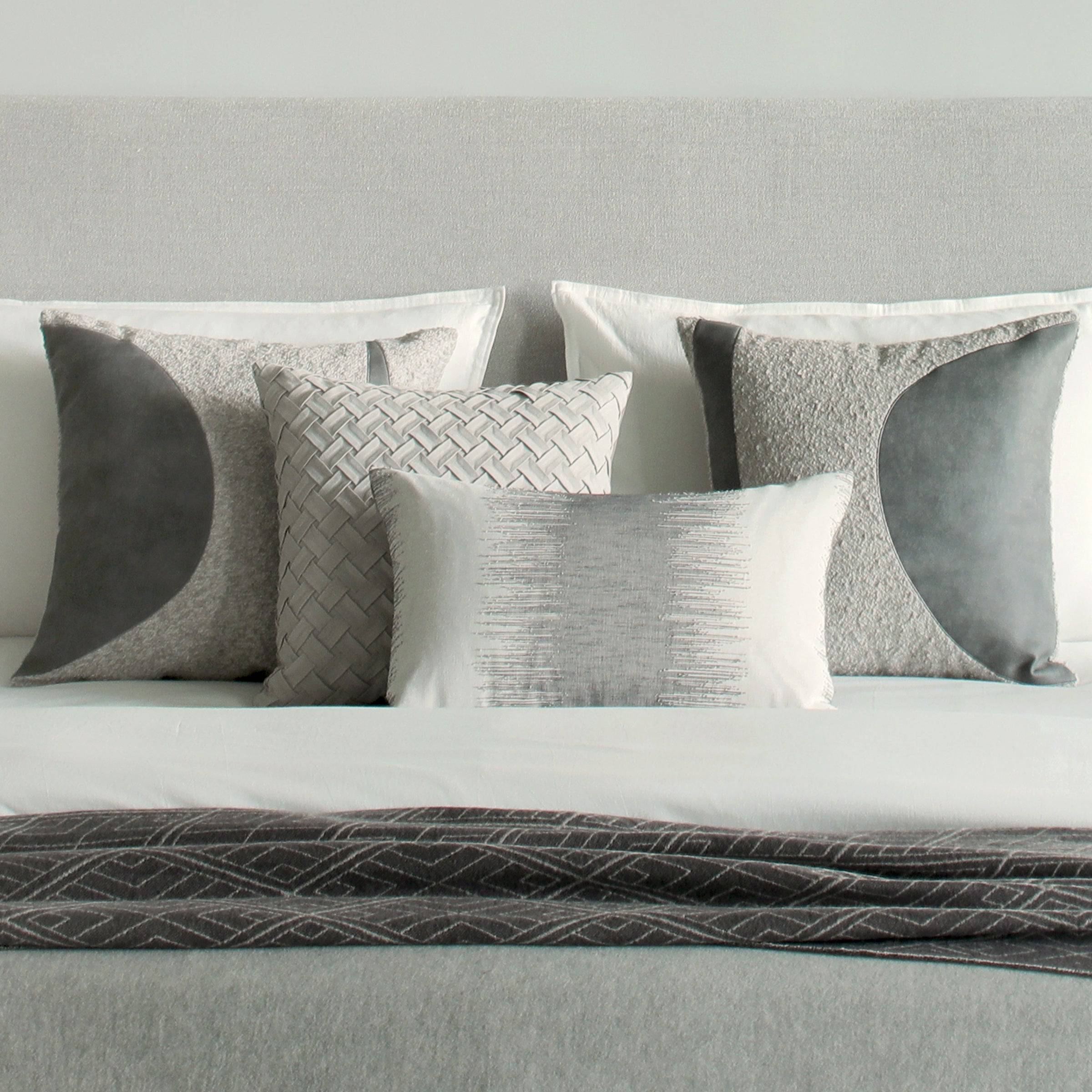 45X45 Cm Banson Embroidered Throw Cushion Ecc054 -  Cushions - ebarza Furniture UAE | Shop Modern Furniture in Abu Dhabi & Dubai - مفروشات ايبازرا في الامارات | تسوق اثاث عصري وديكورات مميزة في دبي وابوظبي