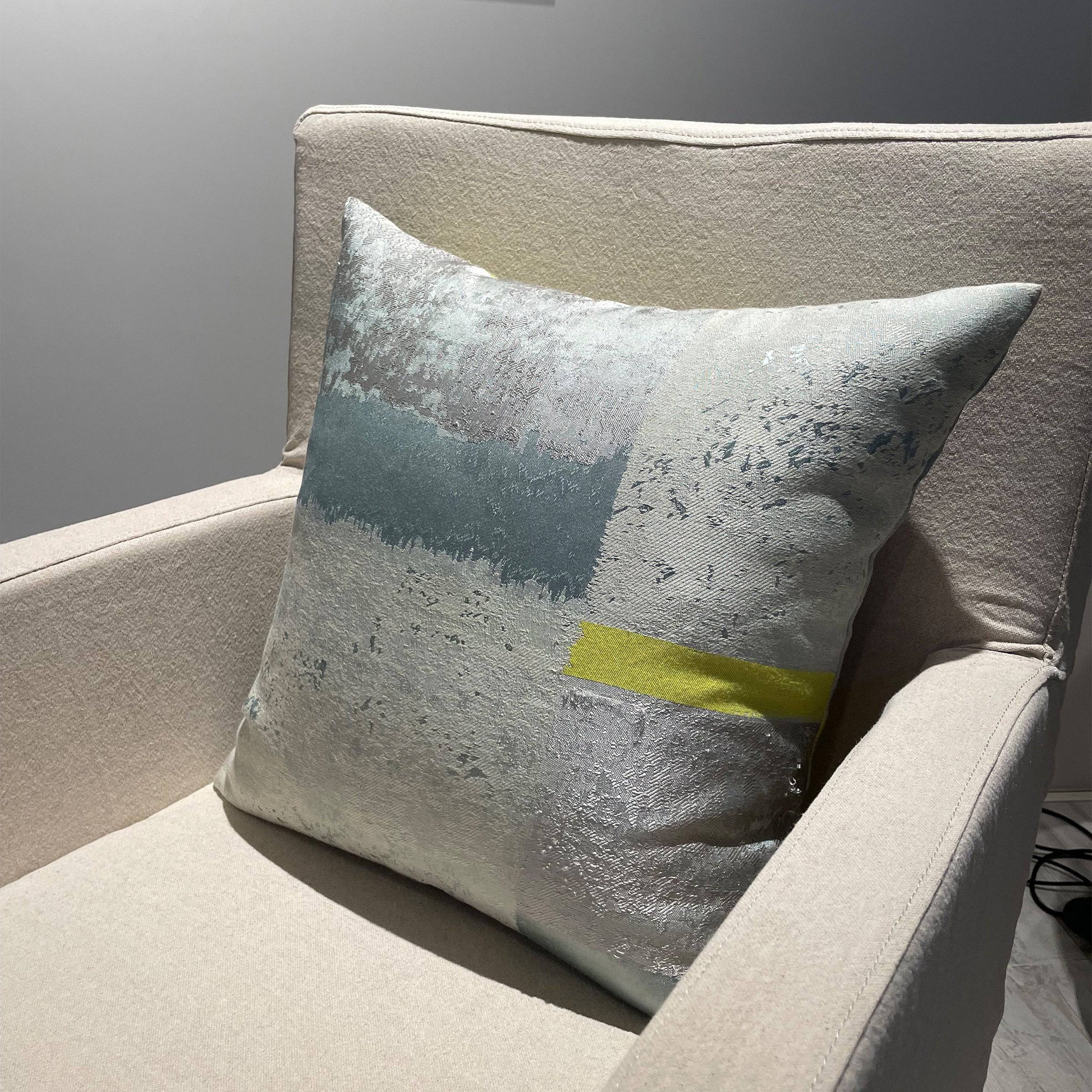 45X45 Cm Bjork Jacquard Throw Cushion Ecc052 -  Cushions - ebarza Furniture UAE | Shop Modern Furniture in Abu Dhabi & Dubai - مفروشات ايبازرا في الامارات | تسوق اثاث عصري وديكورات مميزة في دبي وابوظبي