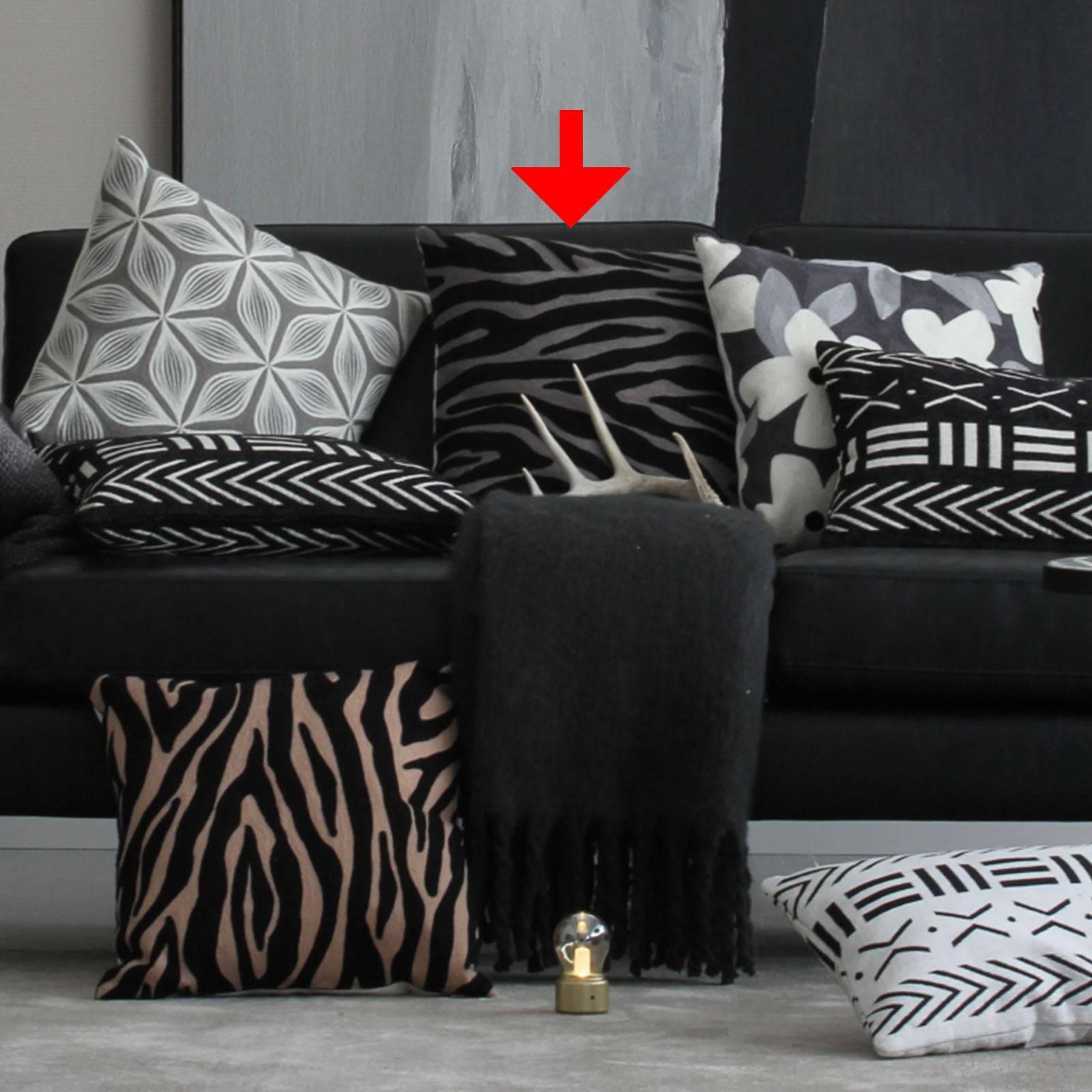 45X45 Cm Cushion Cover 190402Fx-008-4 -  Cushions - ebarza Furniture UAE | Shop Modern Furniture in Abu Dhabi & Dubai - مفروشات ايبازرا في الامارات | تسوق اثاث عصري وديكورات مميزة في دبي وابوظبي