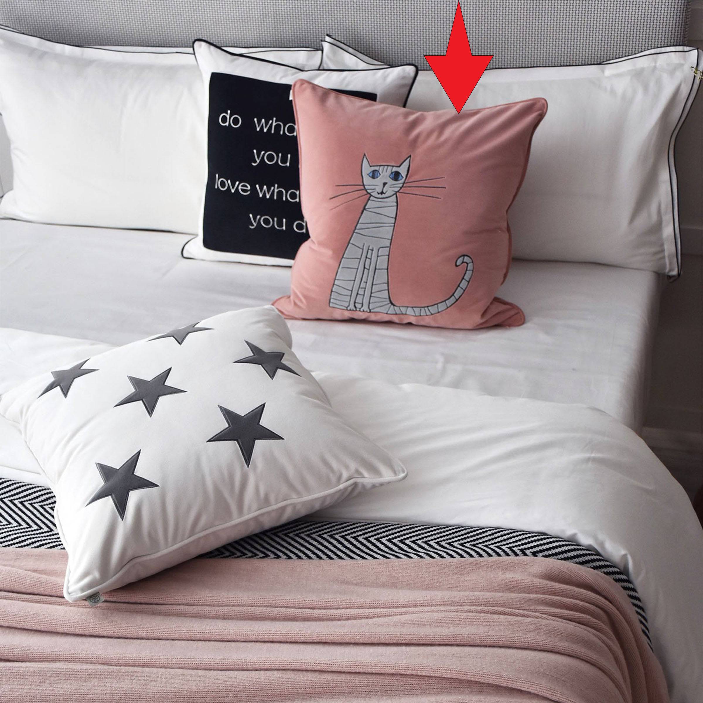 45X45 Cm Milu Embroidered Cushion Ecc-036 -  Cushions - ebarza Furniture UAE | Shop Modern Furniture in Abu Dhabi & Dubai - مفروشات ايبازرا في الامارات | تسوق اثاث عصري وديكورات مميزة في دبي وابوظبي
