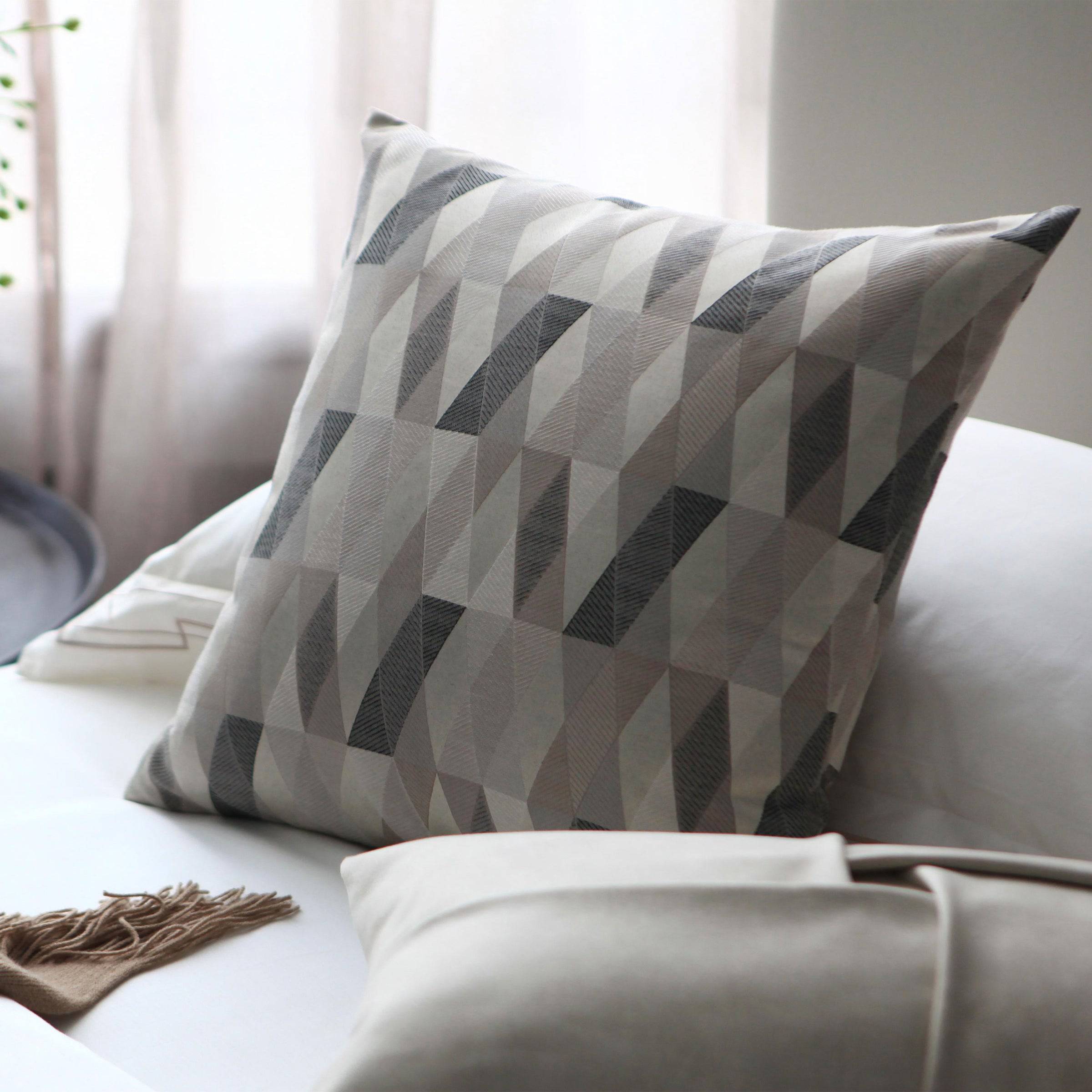 Pre-order 35 Days Delivery 45X45 Cm Wilma Jacquard Throw Cushion Cover  Ecc055 -  Cushions - ebarza Furniture UAE | Shop Modern Furniture in Abu Dhabi & Dubai - مفروشات ايبازرا في الامارات | تسوق اثاث عصري وديكورات مميزة في دبي وابوظبي