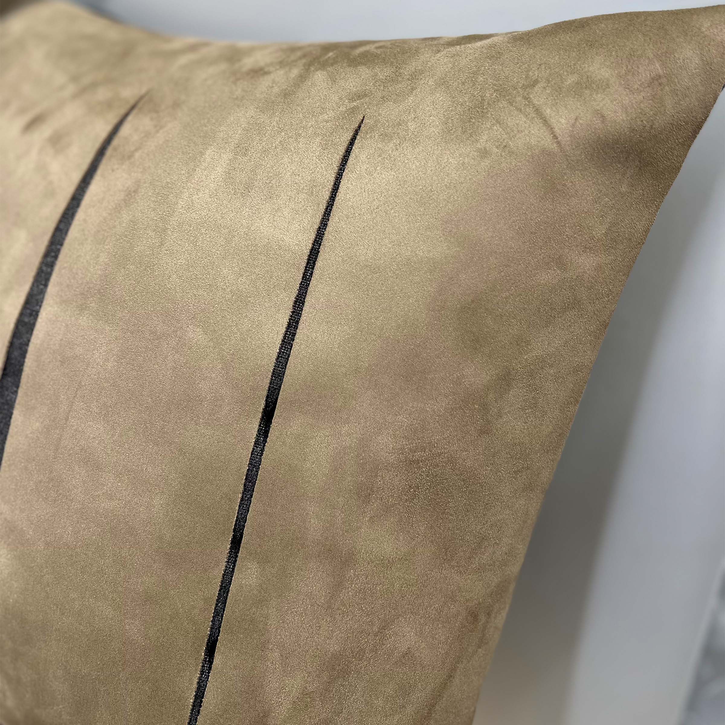 45x45 Theo Imitation Leather Cushion - ECC062 -  Cushions - ebarza Furniture UAE | Shop Modern Furniture in Abu Dhabi & Dubai - مفروشات ايبازرا في الامارات | تسوق اثاث عصري وديكورات مميزة في دبي وابوظبي