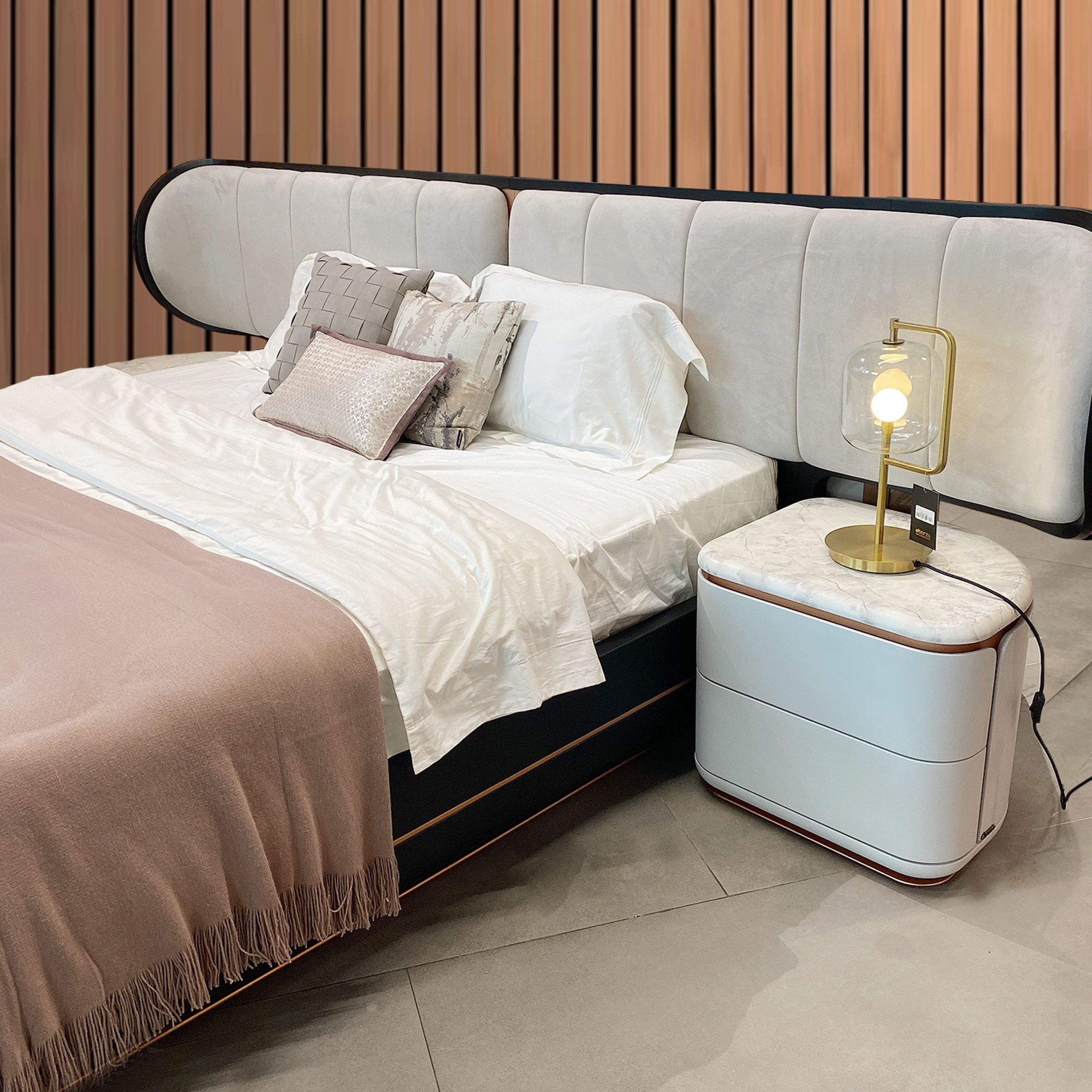 AS IS - 2X Tulip Bedside Tables KOMTLP001 -  DISPLAY ITEM - ebarza Furniture UAE | Shop Modern Furniture in Abu Dhabi & Dubai - مفروشات ايبازرا في الامارات | تسوق اثاث عصري وديكورات مميزة في دبي وابوظبي