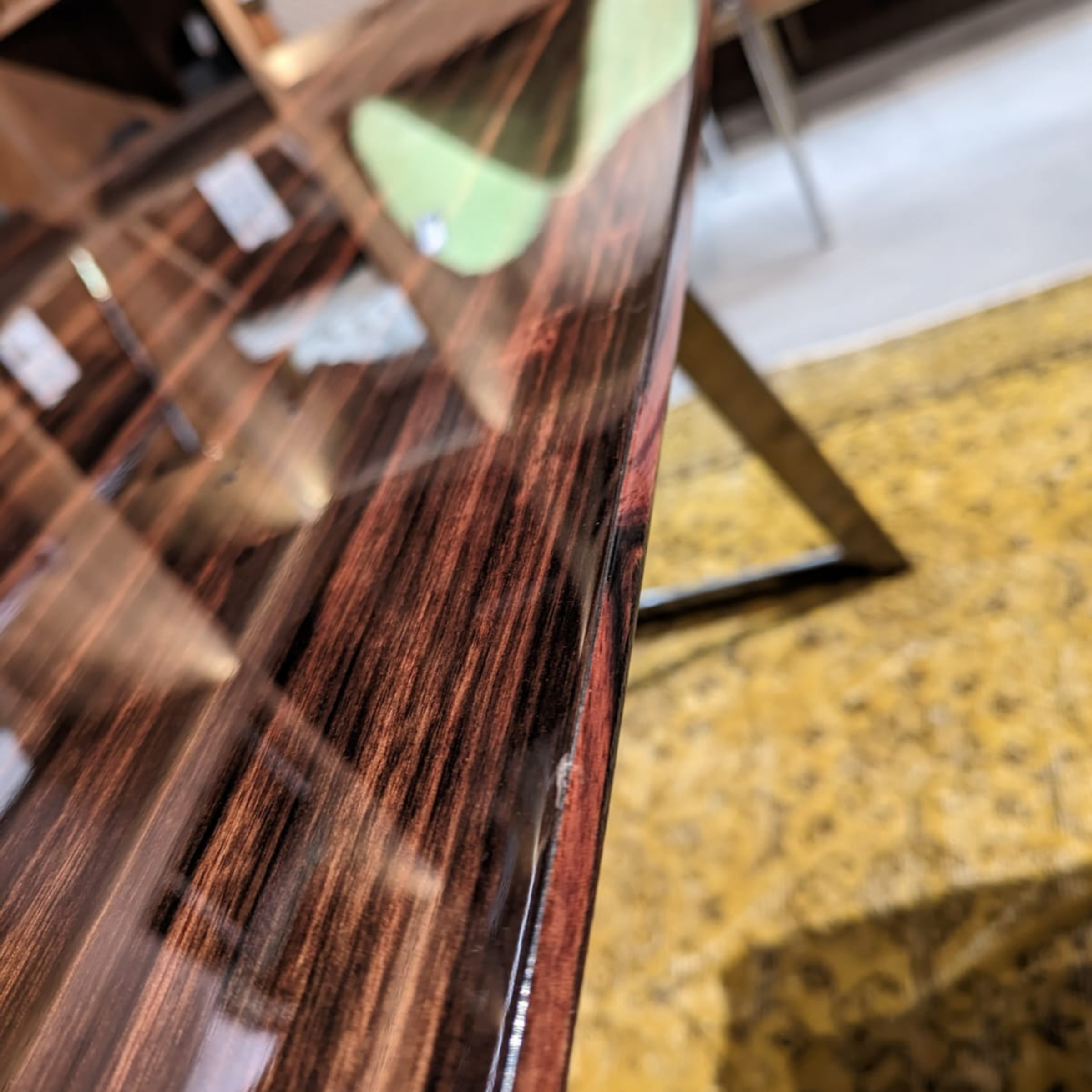 Display Item - Elegant Dining Table Ele-TableYAS -  DISPLAY ITEM - ebarza Furniture UAE | Shop Modern Furniture in Abu Dhabi & Dubai - مفروشات ايبازرا في الامارات | تسوق اثاث عصري وديكورات مميزة في دبي وابوظبي