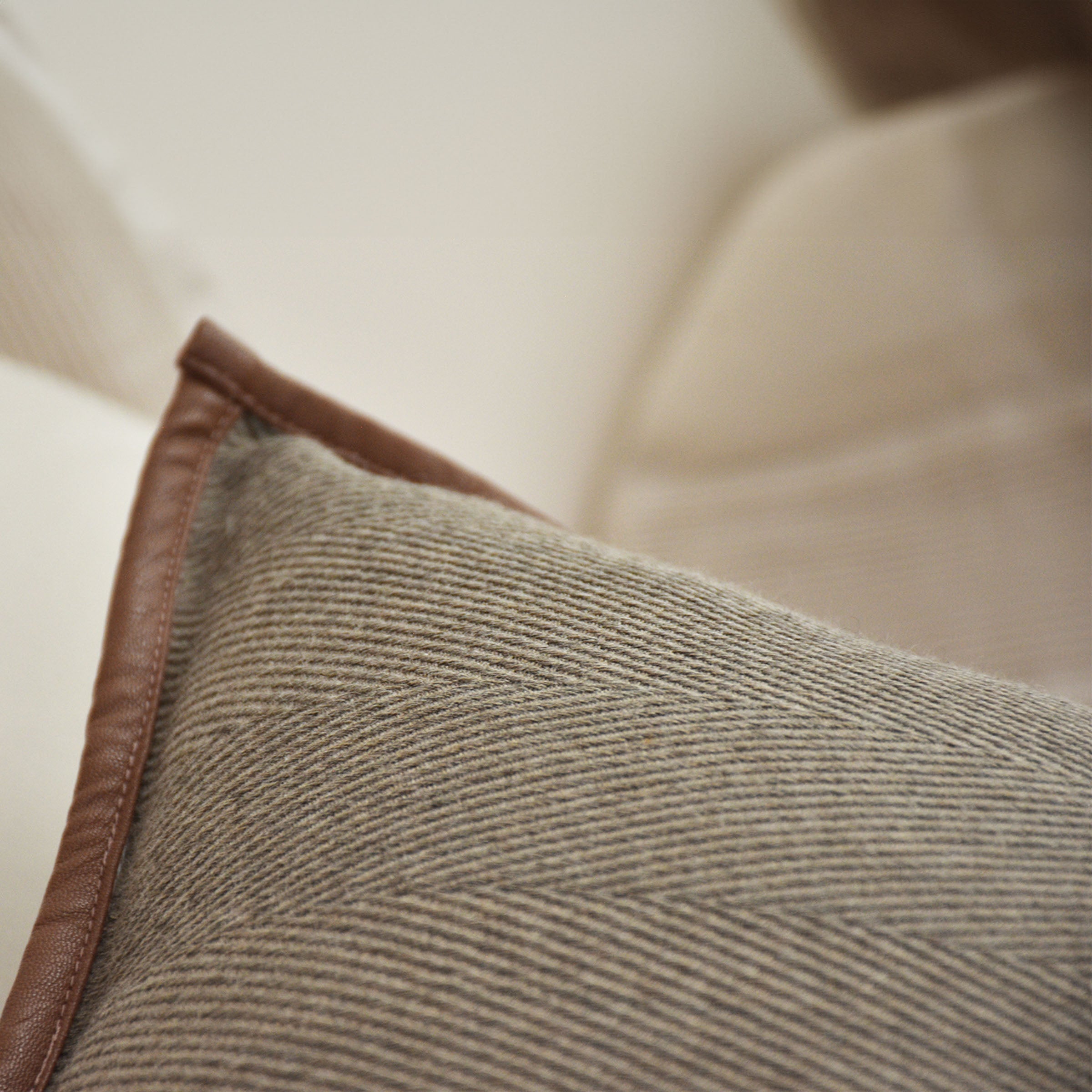 60*60 Nelson  Wool Blend Cushion - ECC082 -  Cushions - ebarza Furniture UAE | Shop Modern Furniture in Abu Dhabi & Dubai - مفروشات ايبازرا في الامارات | تسوق اثاث عصري وديكورات مميزة في دبي وابوظبي