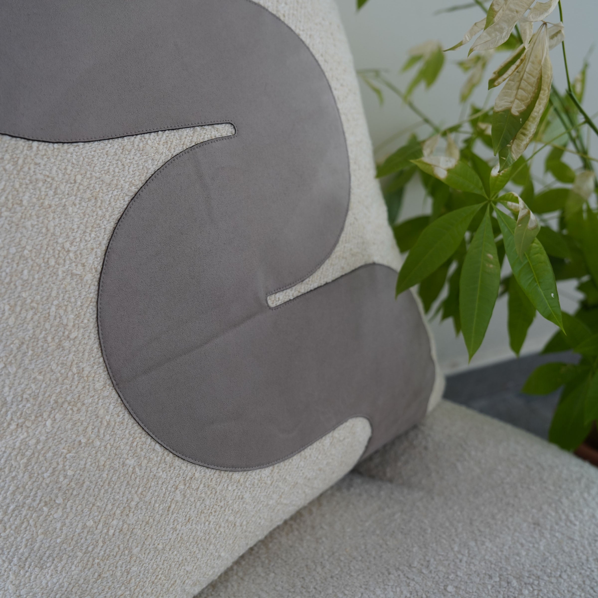 60x60Cm Ebarza Amman Patchwork Cushion ECC127 -  Cushions - ebarza Furniture UAE | Shop Modern Furniture in Abu Dhabi & Dubai - مفروشات ايبازرا في الامارات | تسوق اثاث عصري وديكورات مميزة في دبي وابوظبي