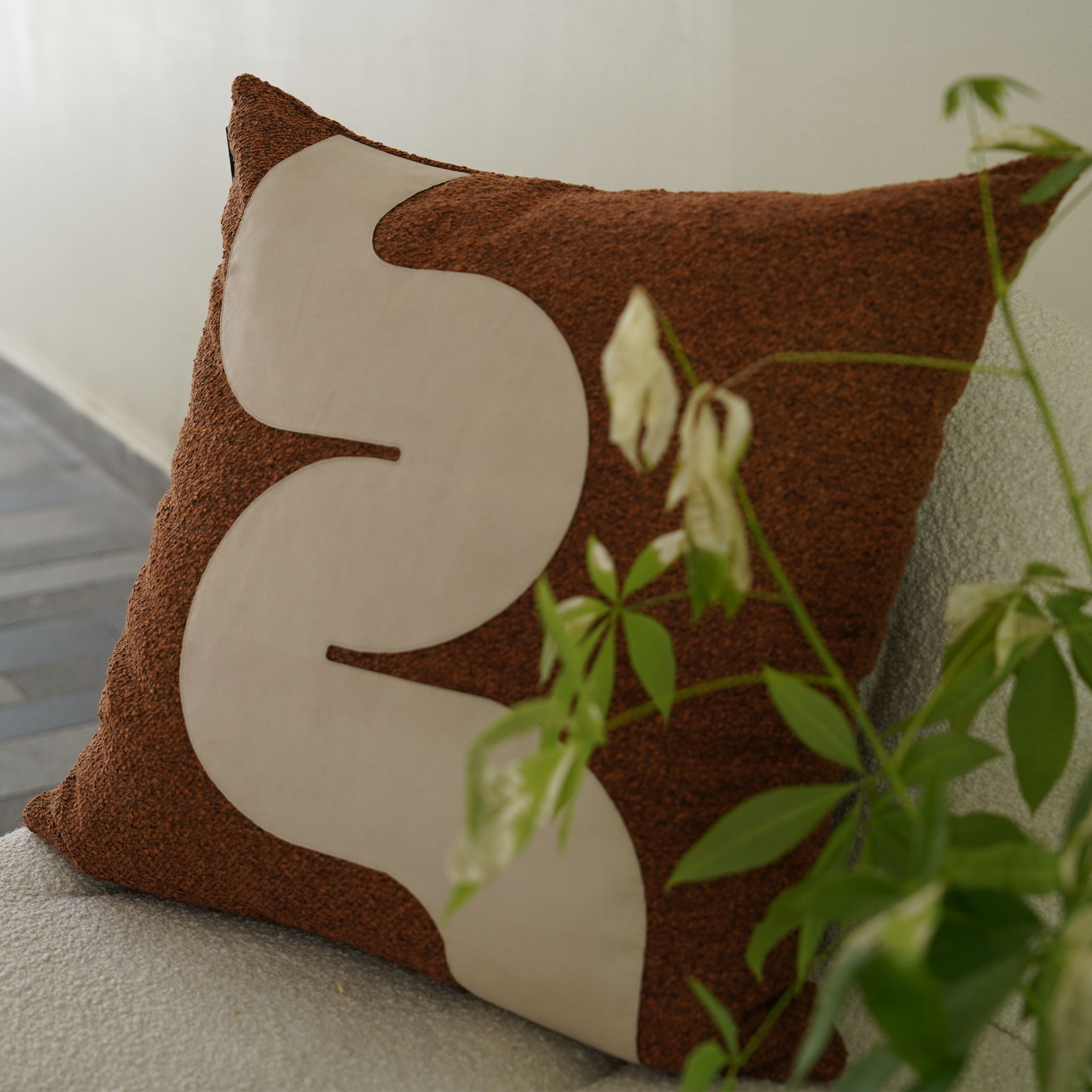 60x60Cm Ebarza Amman Patchwork Cushion ECC129 -  Cushions - ebarza Furniture UAE | Shop Modern Furniture in Abu Dhabi & Dubai - مفروشات ايبازرا في الامارات | تسوق اثاث عصري وديكورات مميزة في دبي وابوظبي