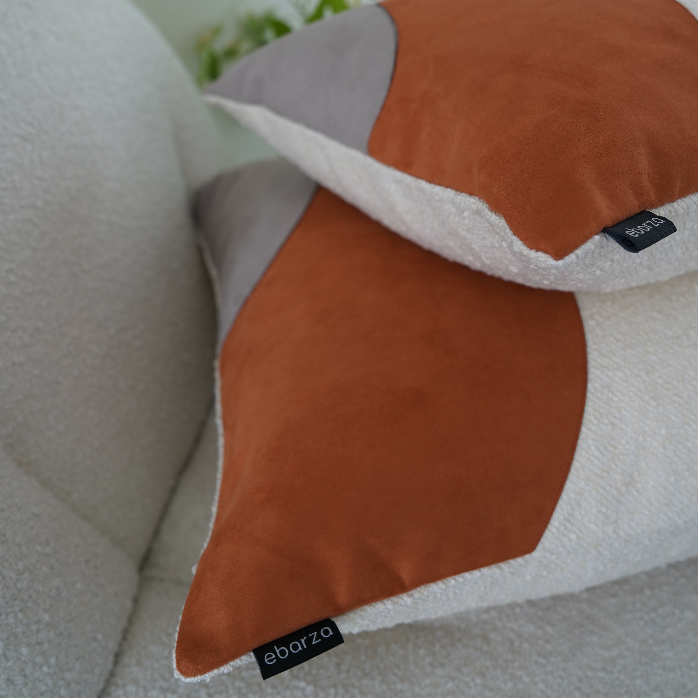 60x60Cm Ebarza Maka Patchwork Cushion ECC130 -  Cushions - ebarza Furniture UAE | Shop Modern Furniture in Abu Dhabi & Dubai - مفروشات ايبازرا في الامارات | تسوق اثاث عصري وديكورات مميزة في دبي وابوظبي