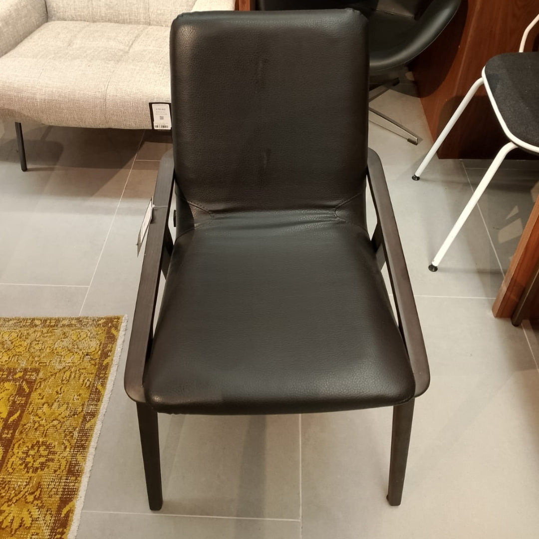 Display Item - Miranda Solid Ash Wood Chair Miranda-B-0705-YAS -  DISPLAY ITEM - ebarza Furniture UAE | Shop Modern Furniture in Abu Dhabi & Dubai - مفروشات ايبازرا في الامارات | تسوق اثاث عصري وديكورات مميزة في دبي وابوظبي