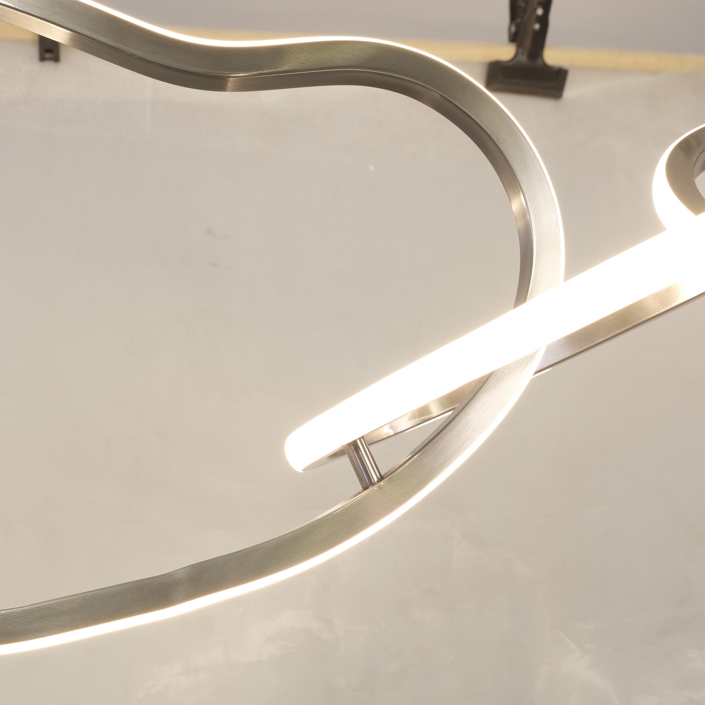 6x Eclipse Pendant lamp  CY-DD-1055 -  Pendant Lamps - ebarza Furniture UAE | Shop Modern Furniture in Abu Dhabi & Dubai - مفروشات ايبازرا في الامارات | تسوق اثاث عصري وديكورات مميزة في دبي وابوظبي