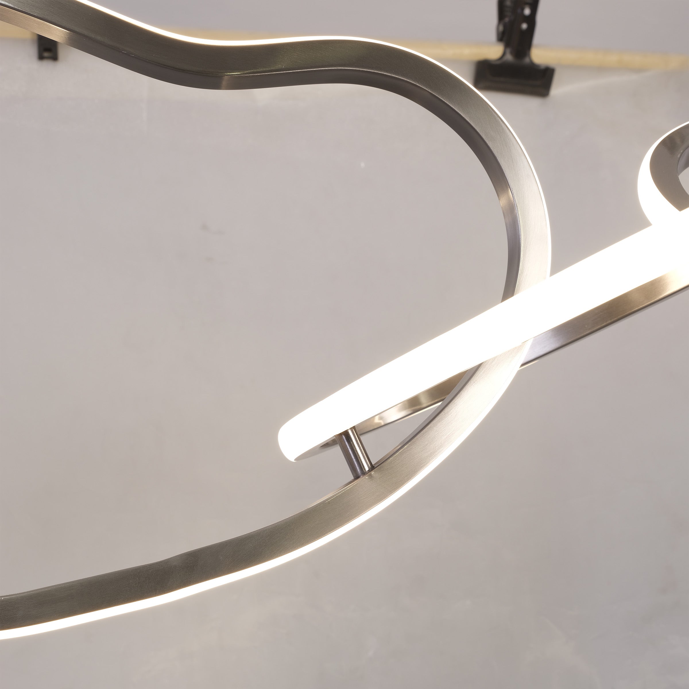 6x Eclipse Pendant lamp  CY-DD-1055 -  Pendant Lamps - ebarza Furniture UAE | Shop Modern Furniture in Abu Dhabi & Dubai - مفروشات ايبازرا في الامارات | تسوق اثاث عصري وديكورات مميزة في دبي وابوظبي