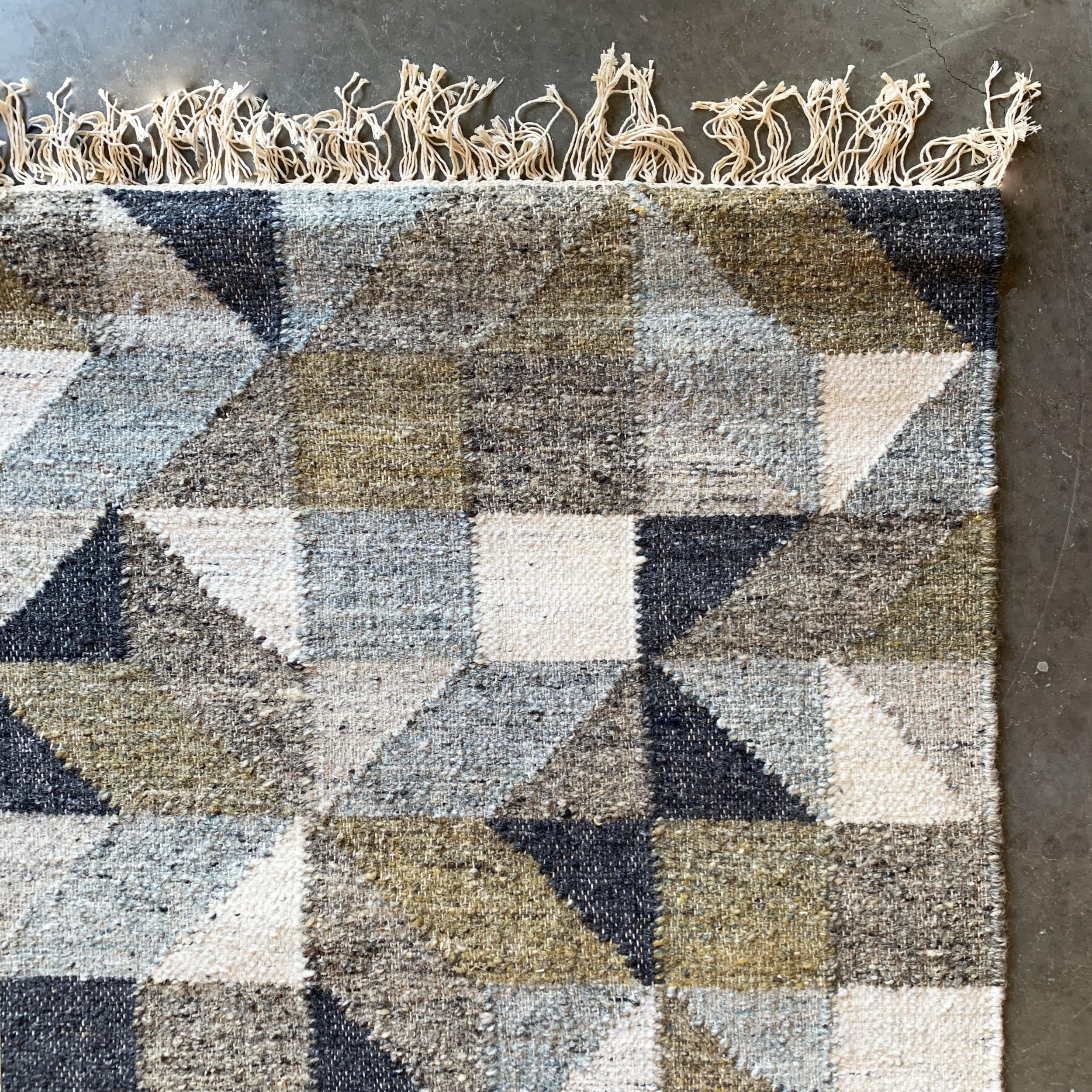 90X300 Cm Bolton Handmade Wool Rug Bolton Blt-83-Long -  Rugs - ebarza Furniture UAE | Shop Modern Furniture in Abu Dhabi & Dubai - مفروشات ايبازرا في الامارات | تسوق اثاث عصري وديكورات مميزة في دبي وابوظبي