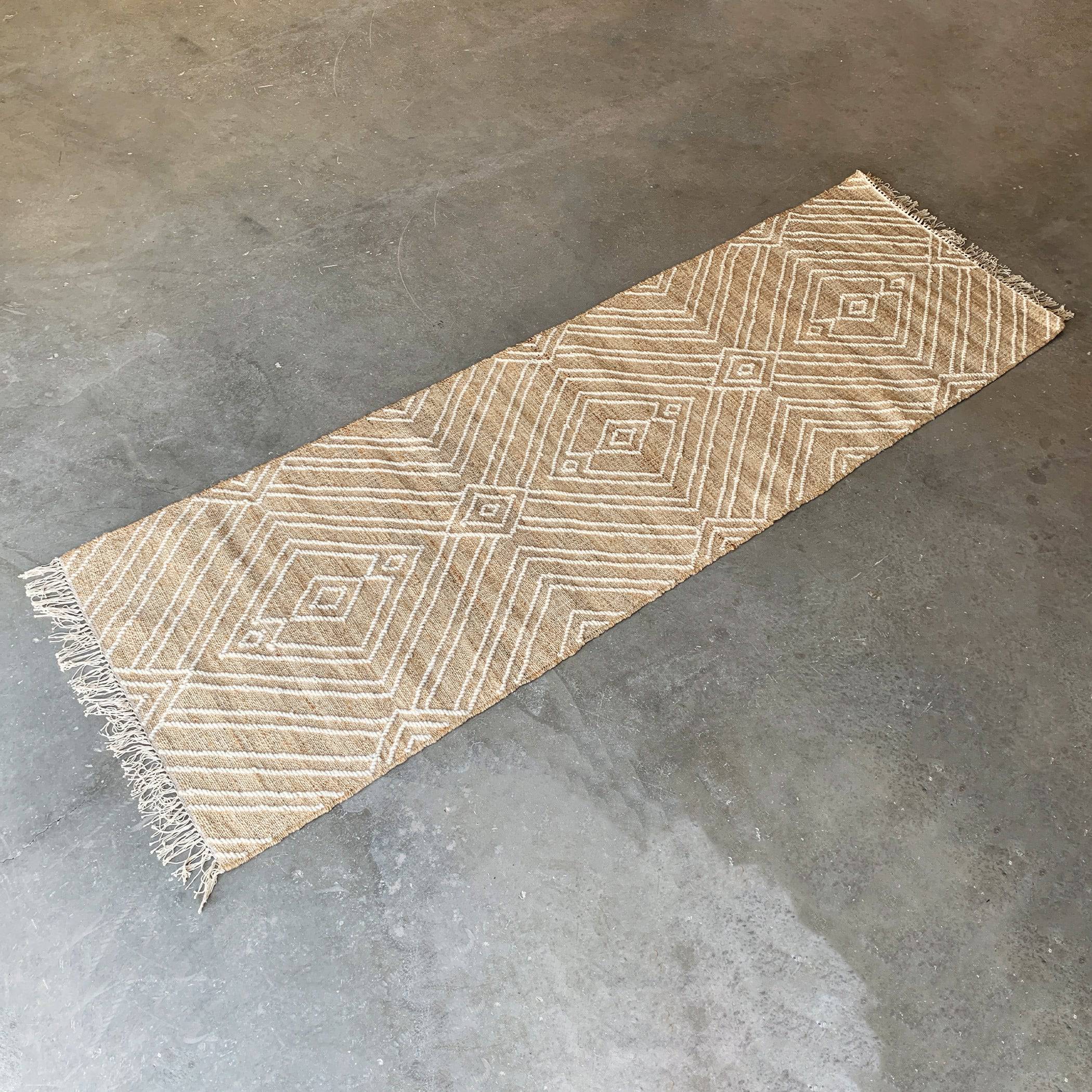 90X300 Cm Handmade Rug Jute Jh-2698-Long -  Rugs - ebarza Furniture UAE | Shop Modern Furniture in Abu Dhabi & Dubai - مفروشات ايبازرا في الامارات | تسوق اثاث عصري وديكورات مميزة في دبي وابوظبي