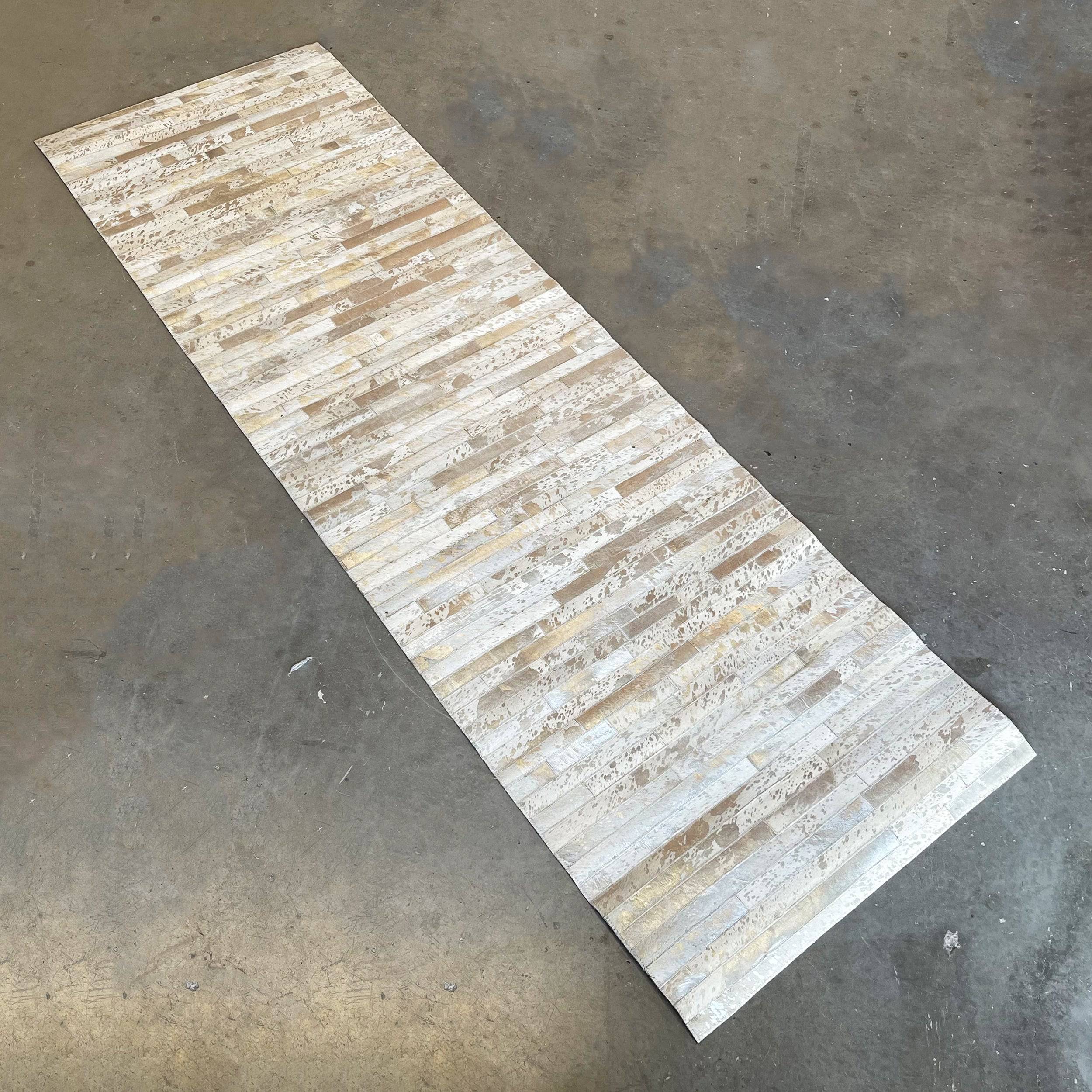 90X300 Cm Handmade Rug Metalichidesubway-Sil-Long -  Rugs - ebarza Furniture UAE | Shop Modern Furniture in Abu Dhabi & Dubai - مفروشات ايبازرا في الامارات | تسوق اثاث عصري وديكورات مميزة في دبي وابوظبي