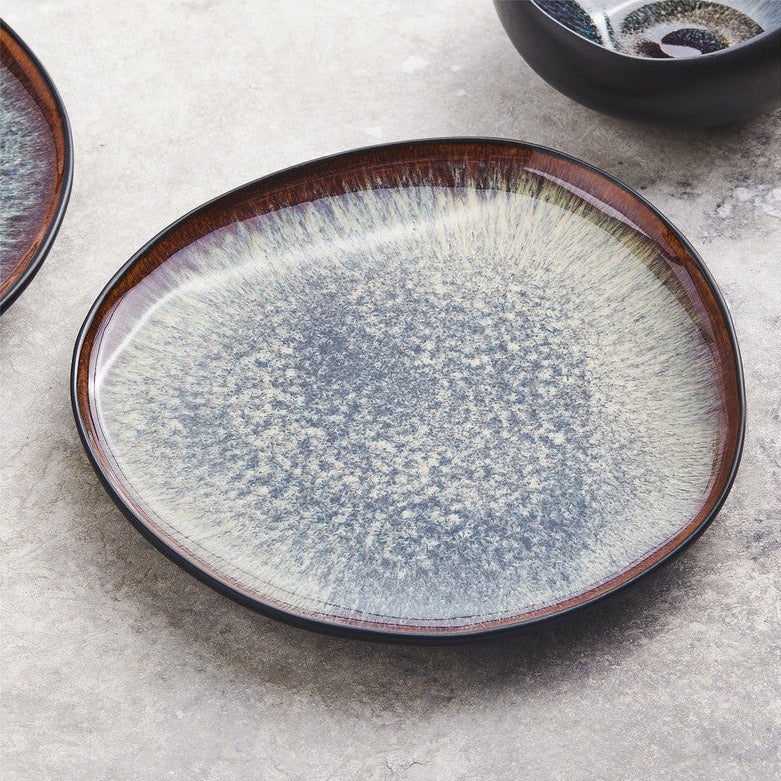 Karaca Galactic Black Cake Plate 153.03.06.7232 -  Plates - ebarza Furniture UAE | Shop Modern Furniture in Abu Dhabi & Dubai - مفروشات ايبازرا في الامارات | تسوق اثاث عصري وديكورات مميزة في دبي وابوظبي