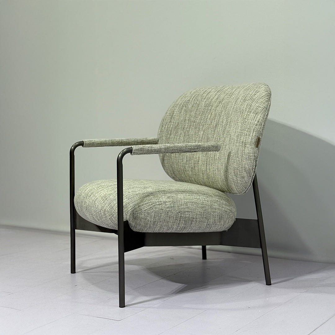 Haven Armchair - PS-A154 -  Armchairs - ebarza Furniture UAE | Shop Modern Furniture in Abu Dhabi & Dubai - مفروشات ايبازرا في الامارات | تسوق اثاث عصري وديكورات مميزة في دبي وابوظبي