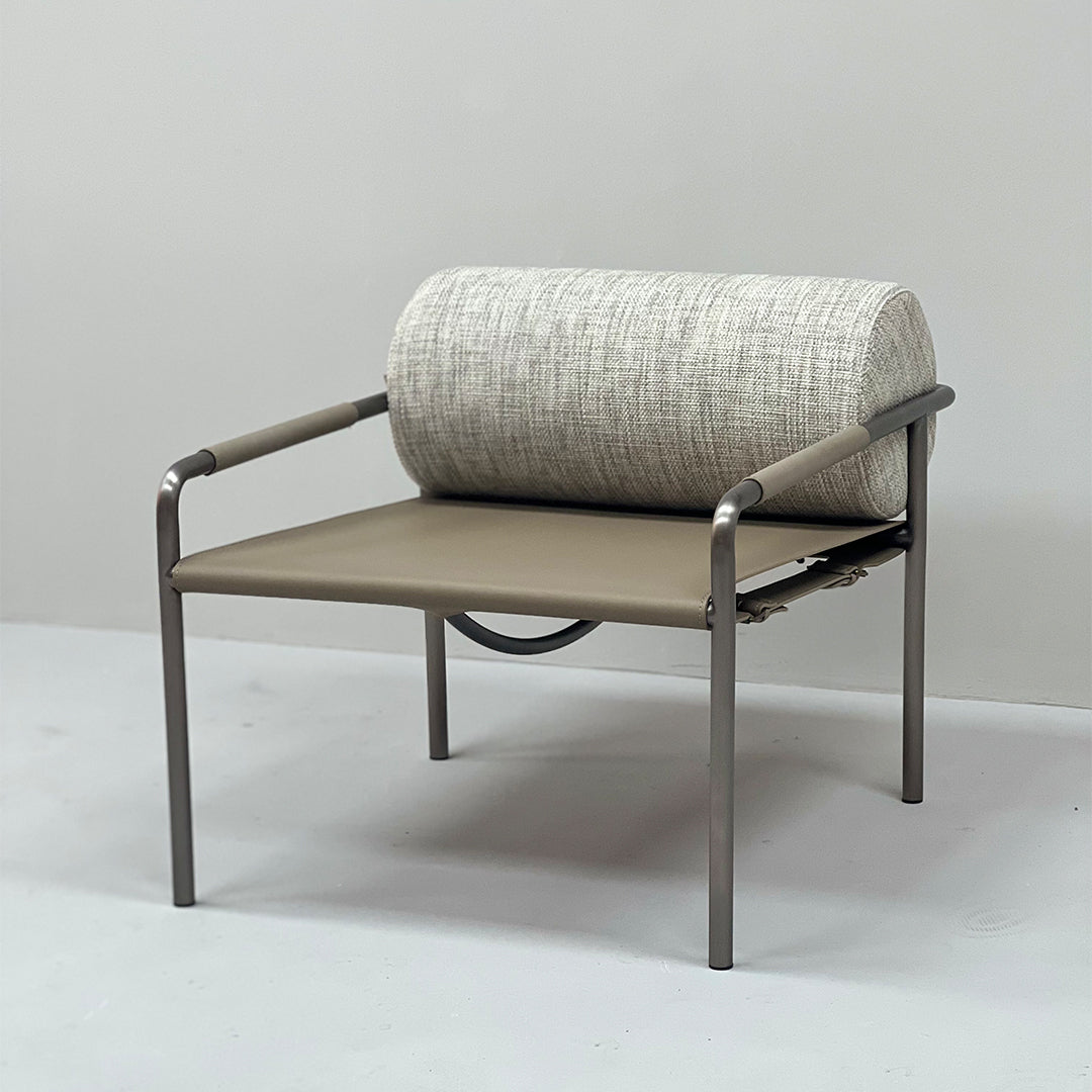 Filch Armchair MLL-A149 -  Armchairs - ebarza Furniture UAE | Shop Modern Furniture in Abu Dhabi & Dubai - مفروشات ايبازرا في الامارات | تسوق اثاث عصري وديكورات مميزة في دبي وابوظبي