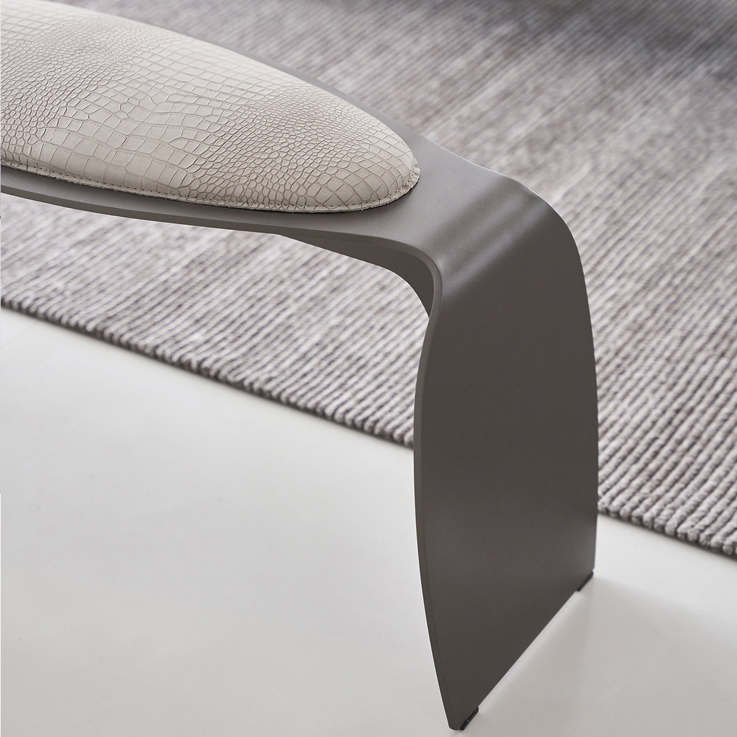 Desert Crocodile Bench AMBO- CD80163 -  Benches - ebarza Furniture UAE | Shop Modern Furniture in Abu Dhabi & Dubai - مفروشات ايبازرا في الامارات | تسوق اثاث عصري وديكورات مميزة في دبي وابوظبي