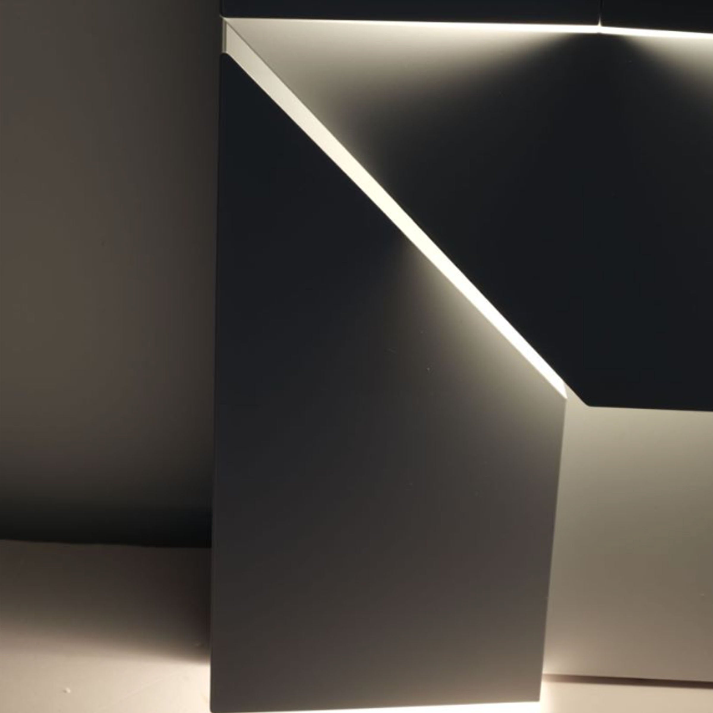 Pre-order 35 Days Delivery Origami Wall Lamp CY-BD-1059 -  Wall Lamps - ebarza Furniture UAE | Shop Modern Furniture in Abu Dhabi & Dubai - مفروشات ايبازرا في الامارات | تسوق اثاث عصري وديكورات مميزة في دبي وابوظبي