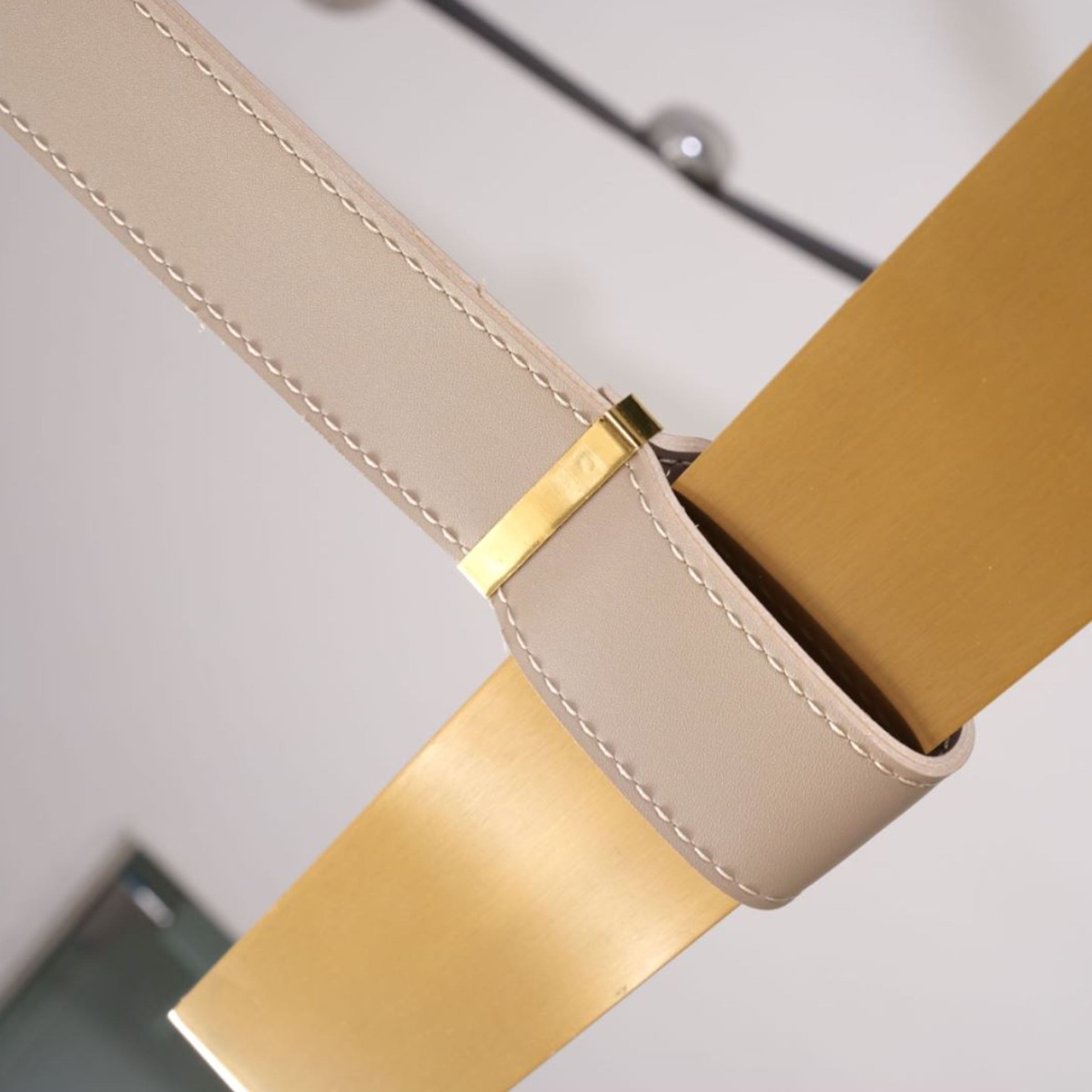 Comet Tail Leather Gold Pendant Lamp 1.2m  CY-DD-1053-G -  Pendant Lamps - ebarza Furniture UAE | Shop Modern Furniture in Abu Dhabi & Dubai - مفروشات ايبازرا في الامارات | تسوق اثاث عصري وديكورات مميزة في دبي وابوظبي