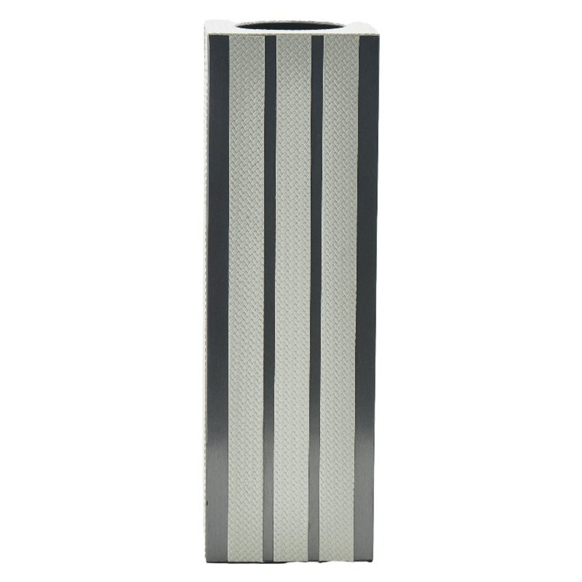 FLOWER VASE-L DD201031L -  Vases - ebarza Furniture UAE | Shop Modern Furniture in Abu Dhabi & Dubai - مفروشات ايبازرا في الامارات | تسوق اثاث عصري وديكورات مميزة في دبي وابوظبي