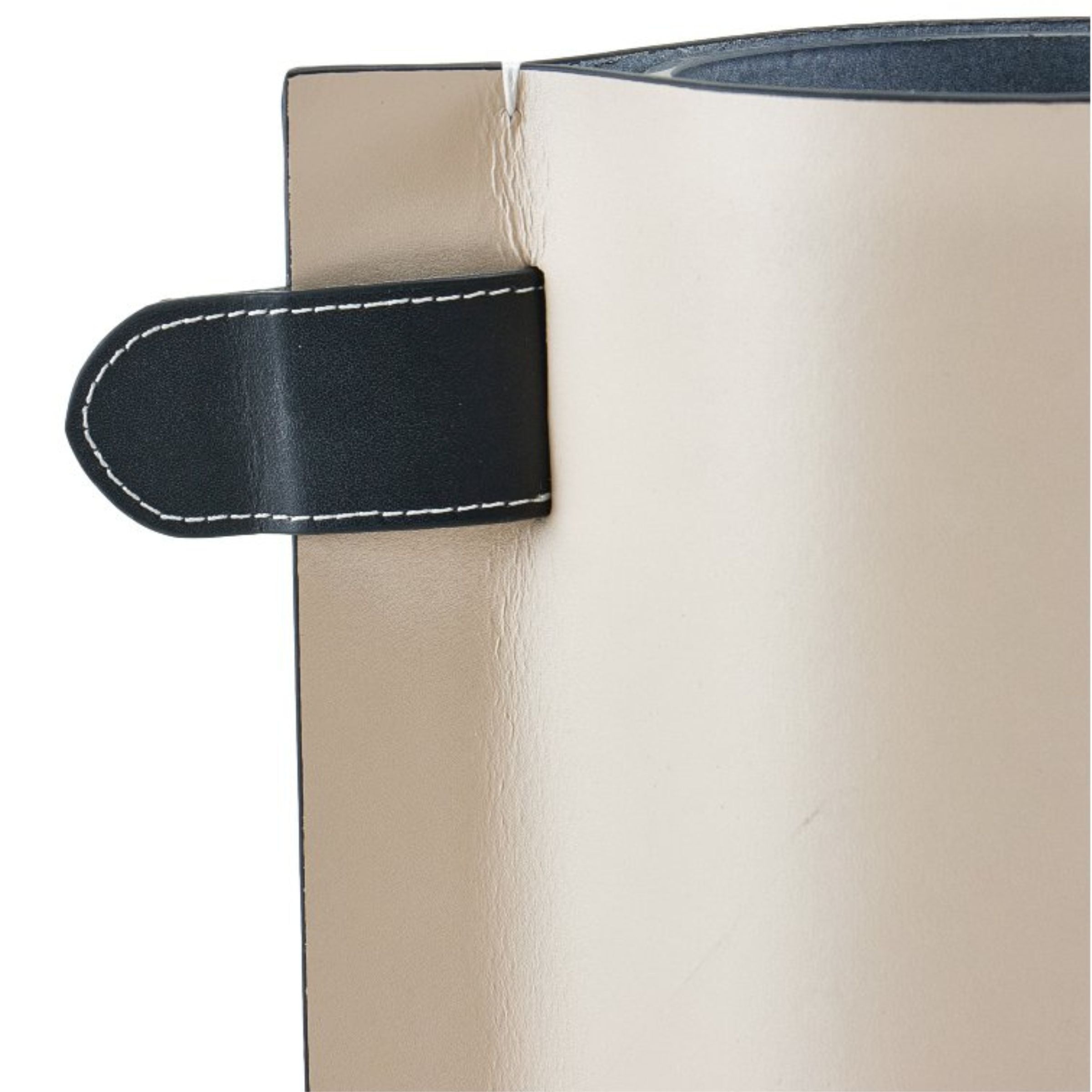 BEIGE FLOWER VASE- L  DP201200AL -  Vases - ebarza Furniture UAE | Shop Modern Furniture in Abu Dhabi & Dubai - مفروشات ايبازرا في الامارات | تسوق اثاث عصري وديكورات مميزة في دبي وابوظبي