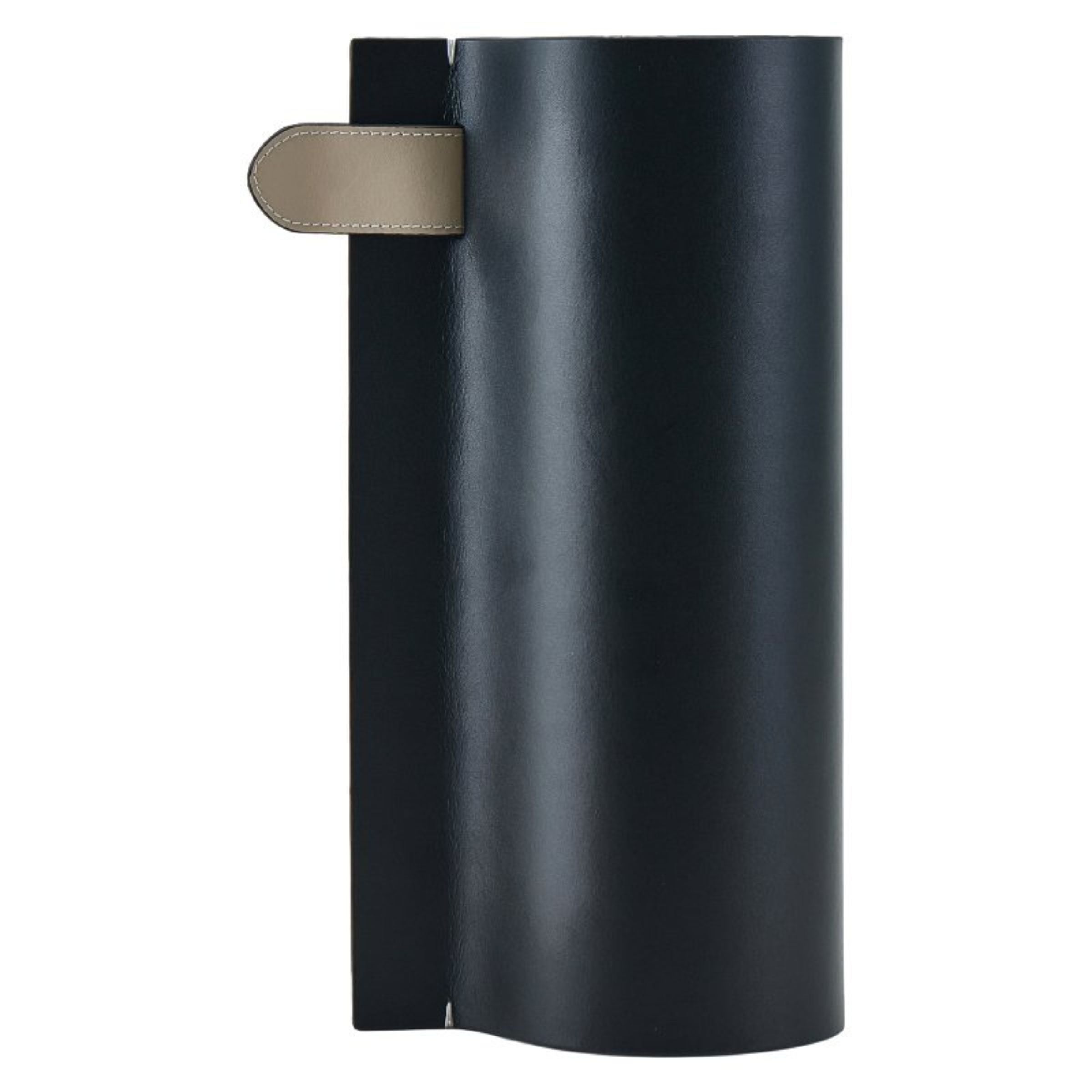 BLACK FLOWER VASE- L  DP201200CL -  Vases - ebarza Furniture UAE | Shop Modern Furniture in Abu Dhabi & Dubai - مفروشات ايبازرا في الامارات | تسوق اثاث عصري وديكورات مميزة في دبي وابوظبي