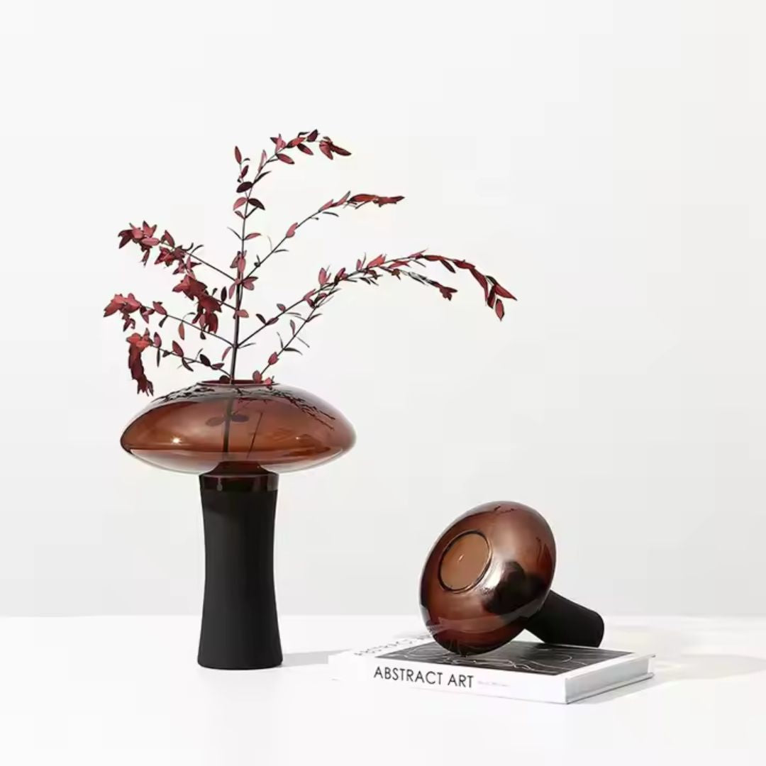 Deep Amber & Black Glass Bud Vase With Stem - Medium FB-ZS2214B -  Vases - ebarza Furniture UAE | Shop Modern Furniture in Abu Dhabi & Dubai - مفروشات ايبازرا في الامارات | تسوق اثاث عصري وديكورات مميزة في دبي وابوظبي