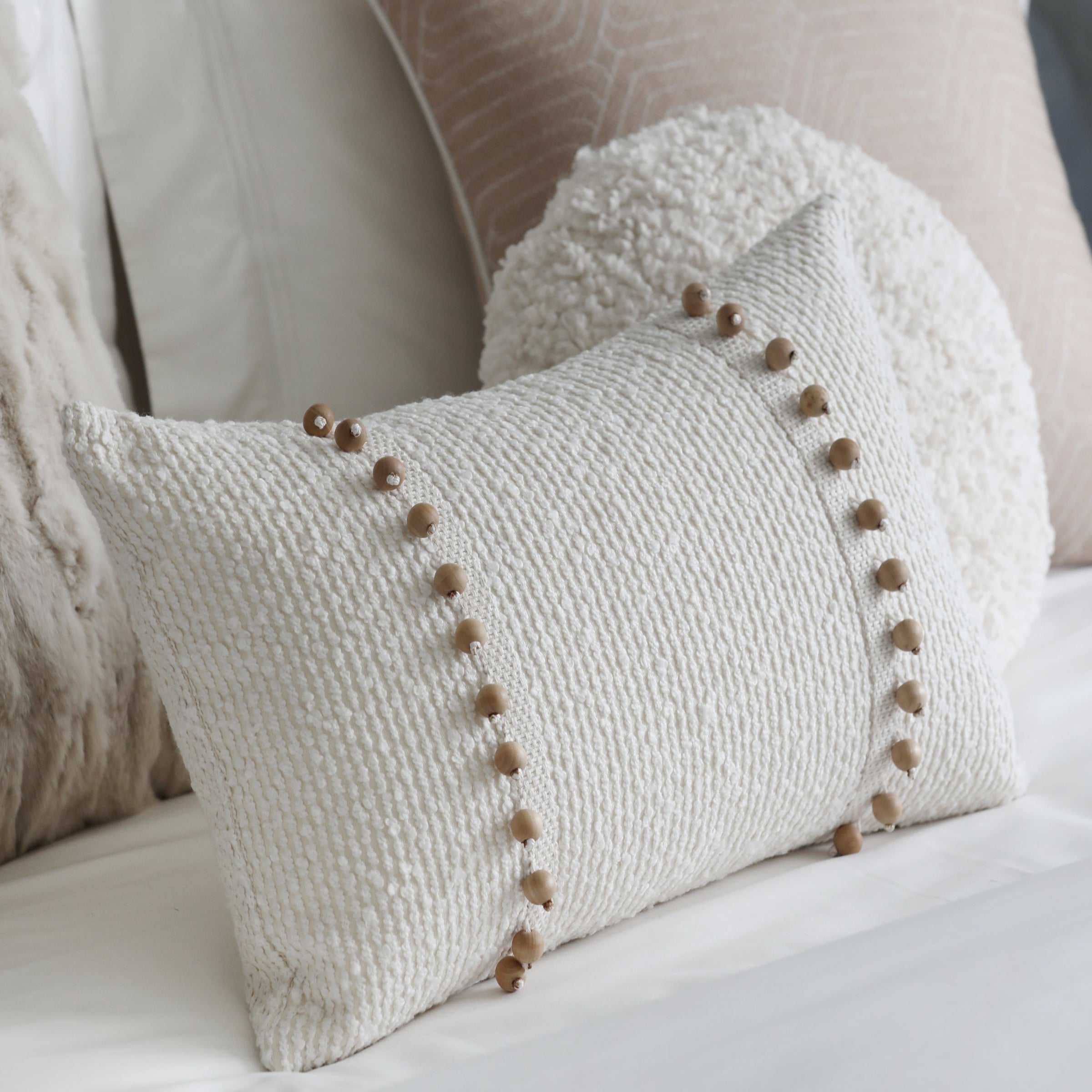 30*60 Rachel Texture Cushion - ECC094 -  Cushions - ebarza Furniture UAE | Shop Modern Furniture in Abu Dhabi & Dubai - مفروشات ايبازرا في الامارات | تسوق اثاث عصري وديكورات مميزة في دبي وابوظبي