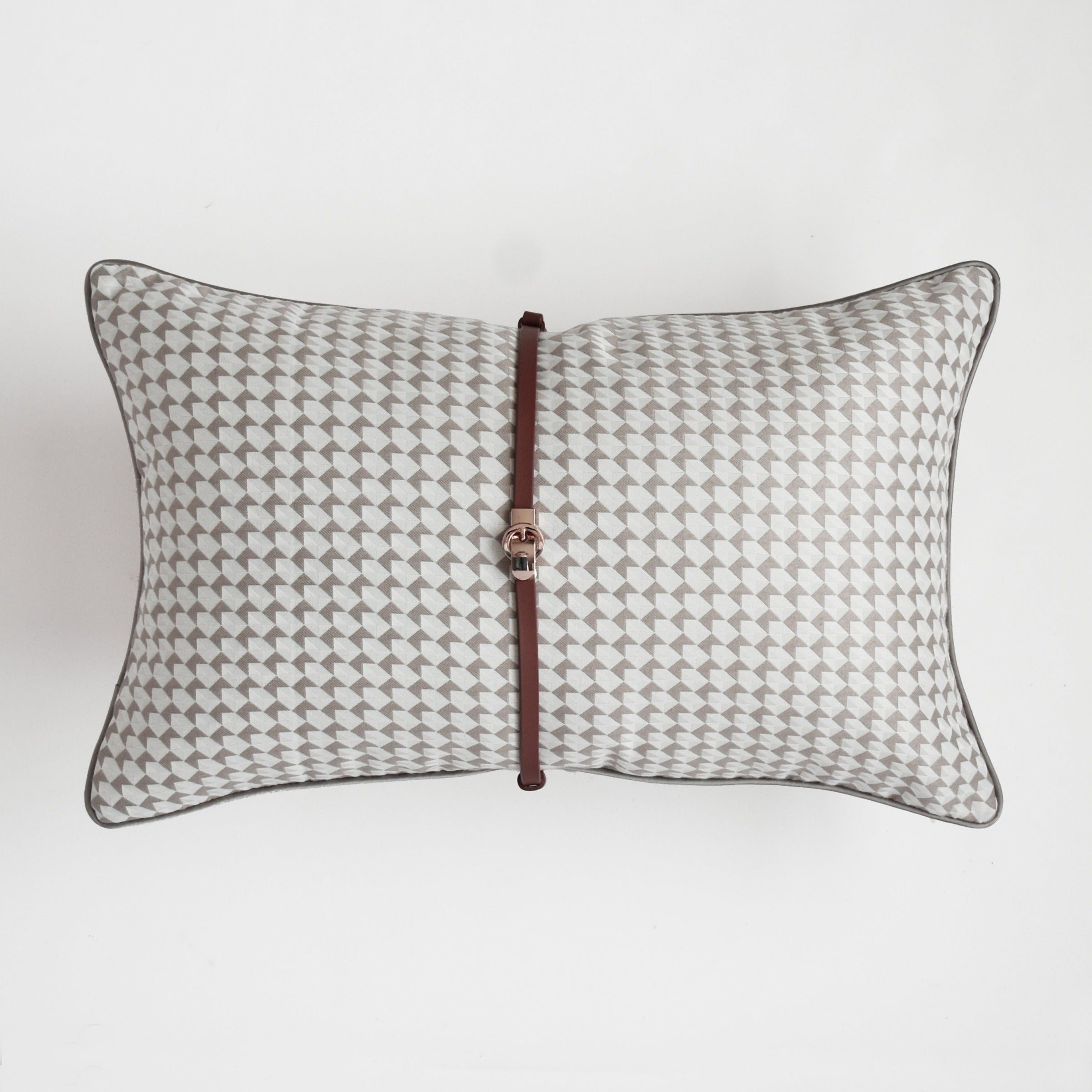 30*60 Peleg Jacquard Cushion - ECC095 -  Cushions - ebarza Furniture UAE | Shop Modern Furniture in Abu Dhabi & Dubai - مفروشات ايبازرا في الامارات | تسوق اثاث عصري وديكورات مميزة في دبي وابوظبي