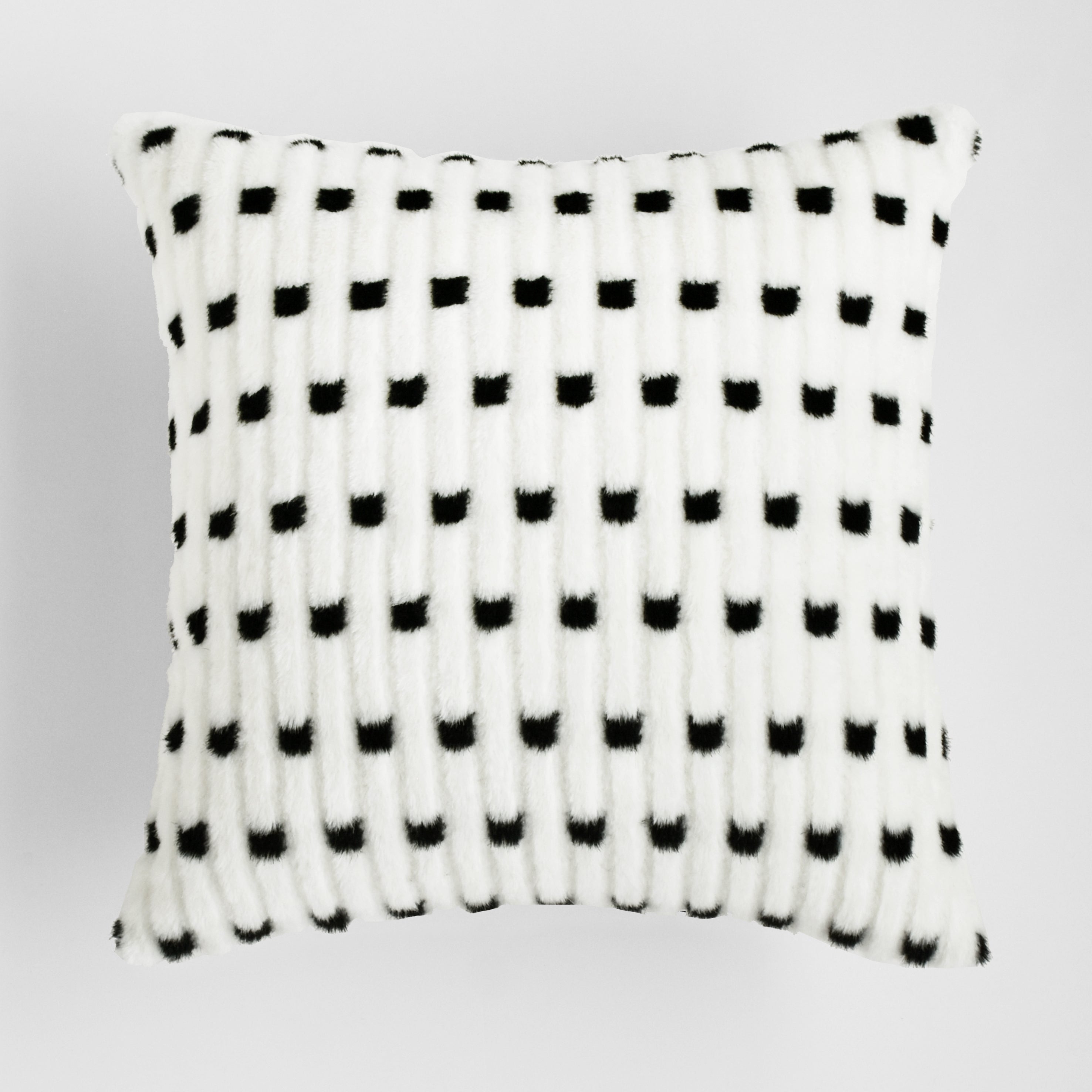 45*45 Jacklyn Plush Cushion - ECC100 -  Cushions - ebarza Furniture UAE | Shop Modern Furniture in Abu Dhabi & Dubai - مفروشات ايبازرا في الامارات | تسوق اثاث عصري وديكورات مميزة في دبي وابوظبي