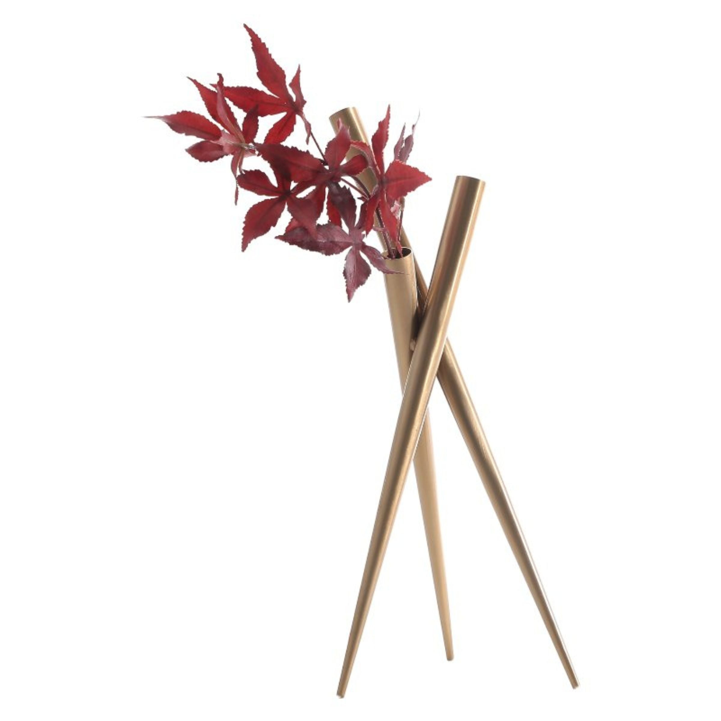 GOLD IRON VASE F1076A -  Home Decor Figurines - ebarza Furniture UAE | Shop Modern Furniture in Abu Dhabi & Dubai - مفروشات ايبازرا في الامارات | تسوق اثاث عصري وديكورات مميزة في دبي وابوظبي