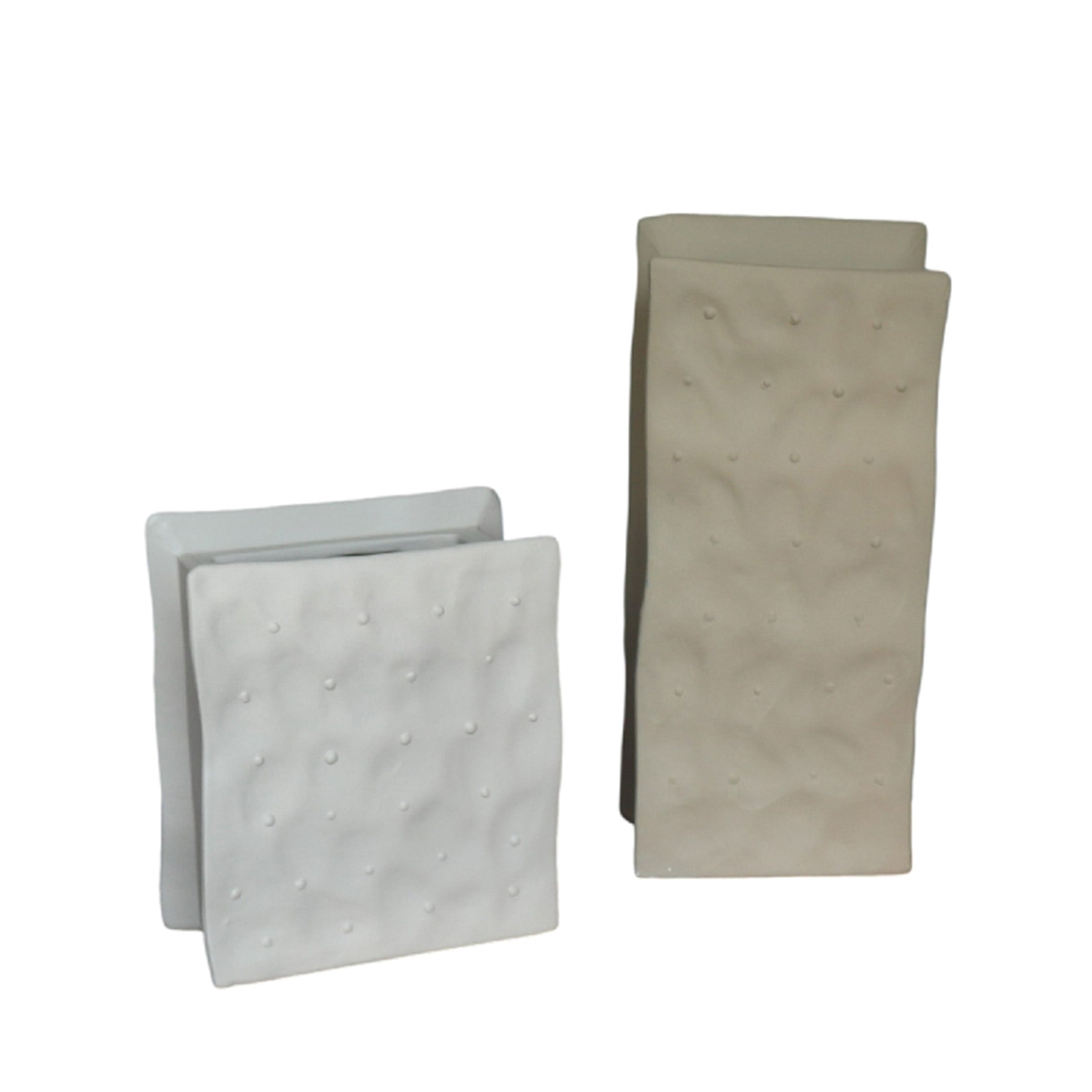Earthy Textured Light Brown Vase FCFW23004 -  Vases - ebarza Furniture UAE | Shop Modern Furniture in Abu Dhabi & Dubai - مفروشات ايبازرا في الامارات | تسوق اثاث عصري وديكورات مميزة في دبي وابوظبي