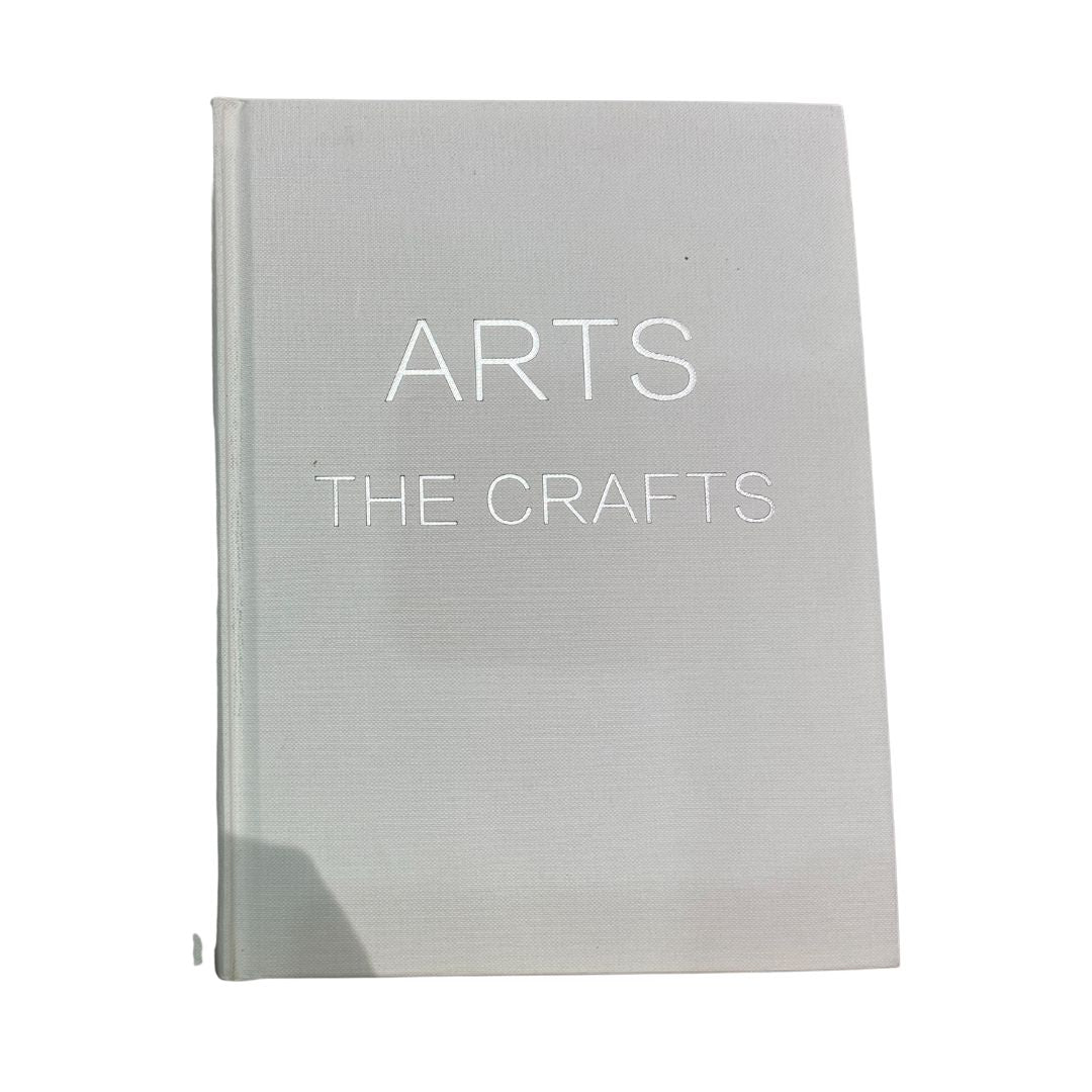 Pre-order 35 Days Delivery ARTS THE CRAFTS Decorative Book  - FY-30 -  Decorative Books & Magazines - ebarza Furniture UAE | Shop Modern Furniture in Abu Dhabi & Dubai - مفروشات ايبازرا في الامارات | تسوق اثاث عصري وديكورات مميزة في دبي وابوظبي