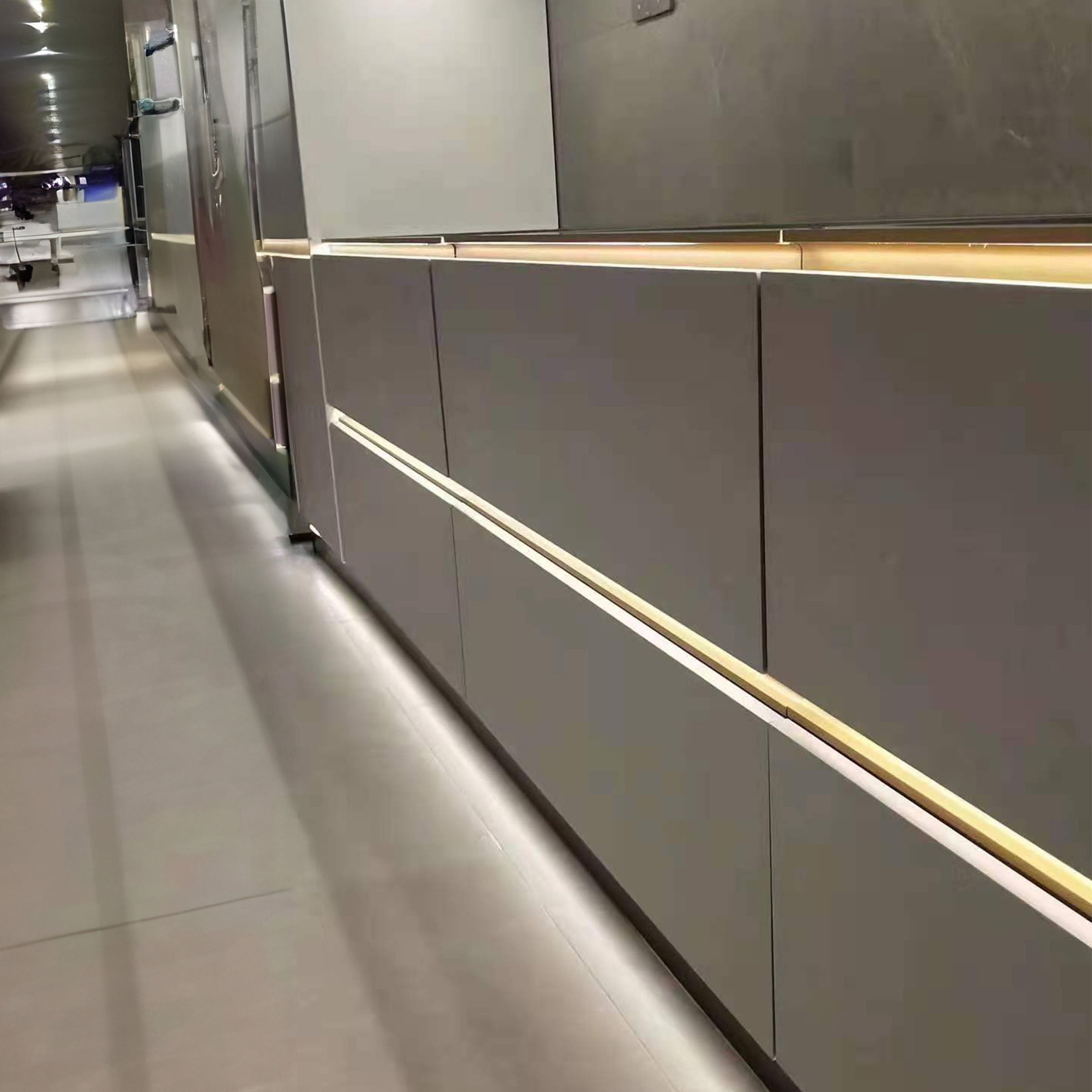 330cm Length (6cm) L shape Alu Handle (Without LED light) Profile Black-CH4-AL052 - PR0063 -  wall-panels-profiles - ebarza Furniture UAE | Shop Modern Furniture in Abu Dhabi & Dubai - مفروشات ايبازرا في الامارات | تسوق اثاث عصري وديكورات مميزة في دبي وابوظبي