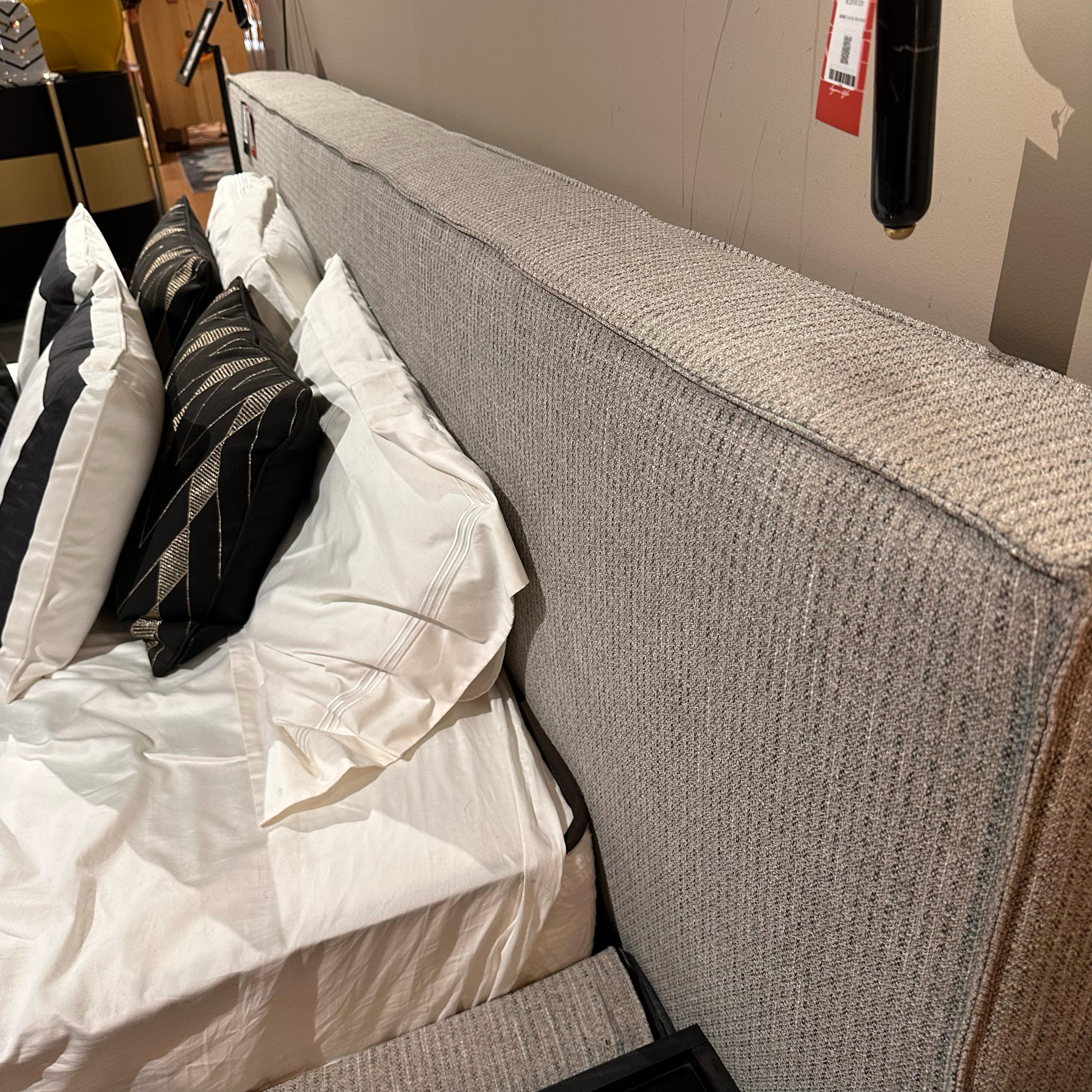 Display Item - COLLECT Grey King Bedstead YLCG-KBS -YAS -  DISPLAY ITEM - ebarza Furniture UAE | Shop Modern Furniture in Abu Dhabi & Dubai - مفروشات ايبازرا في الامارات | تسوق اثاث عصري وديكورات مميزة في دبي وابوظبي